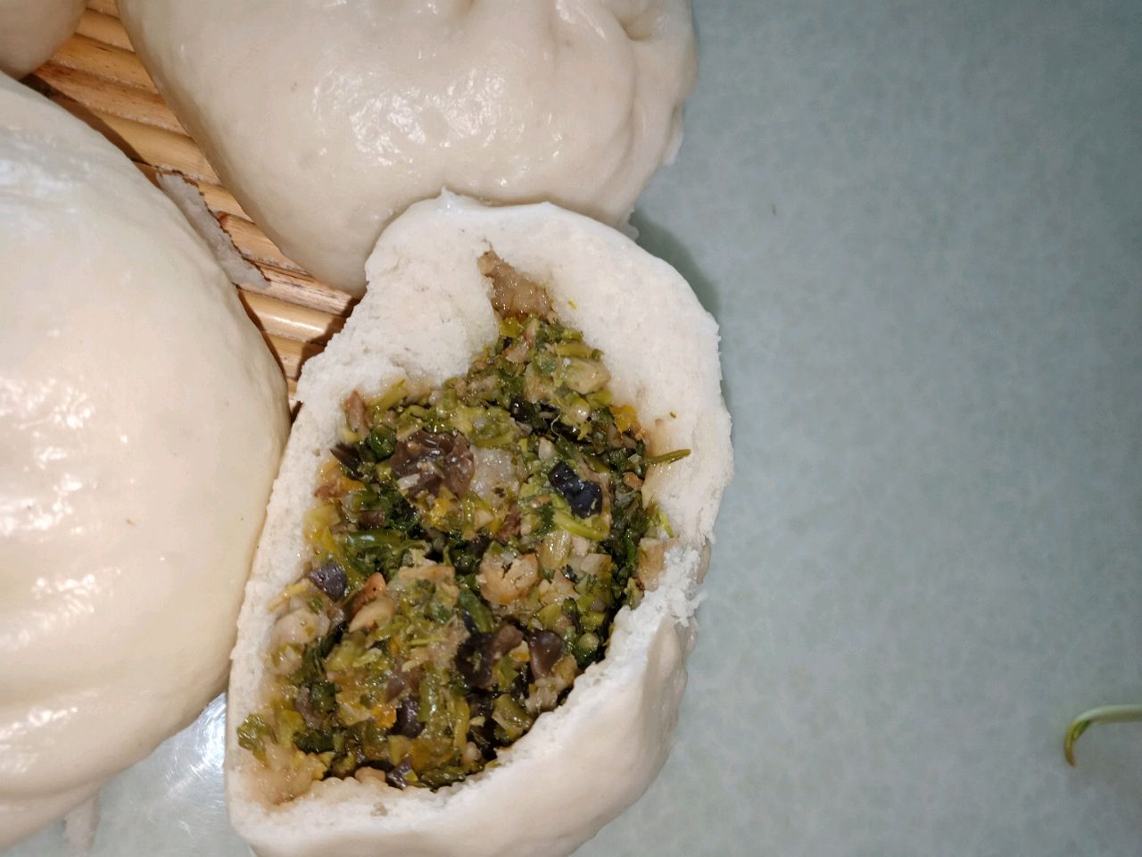 荠菜肉大包子