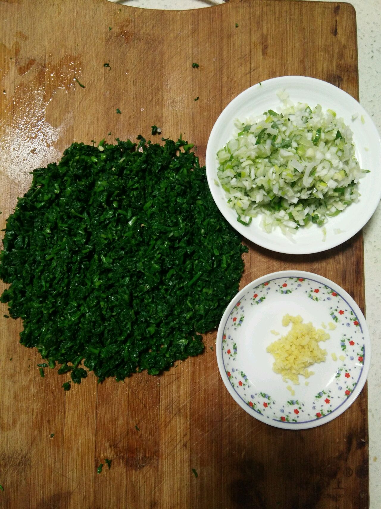 荠菜肉饺子
