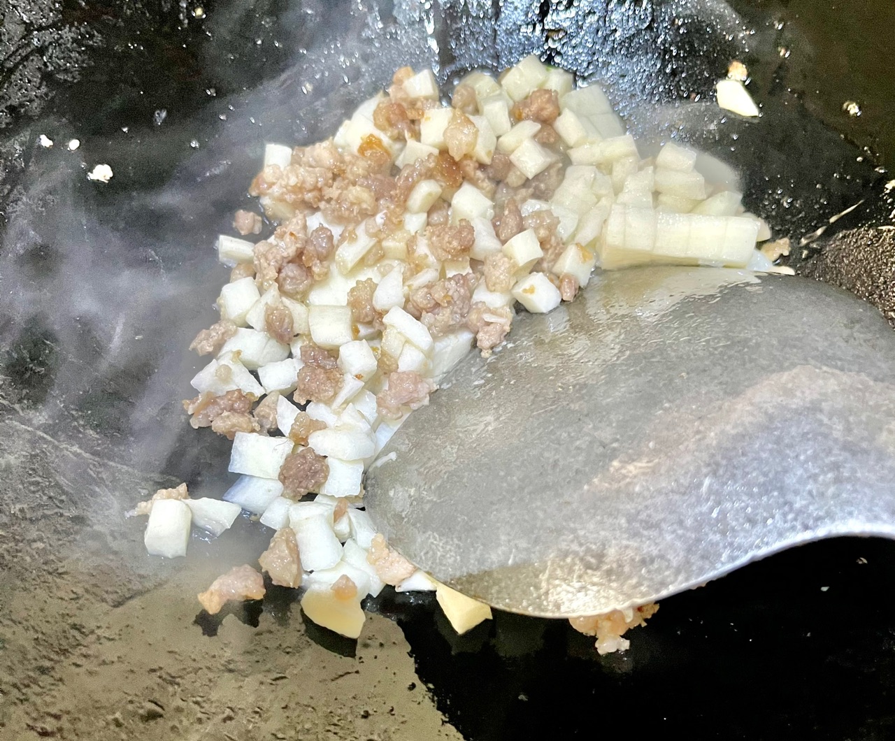 荠菜肉末豆腐汤