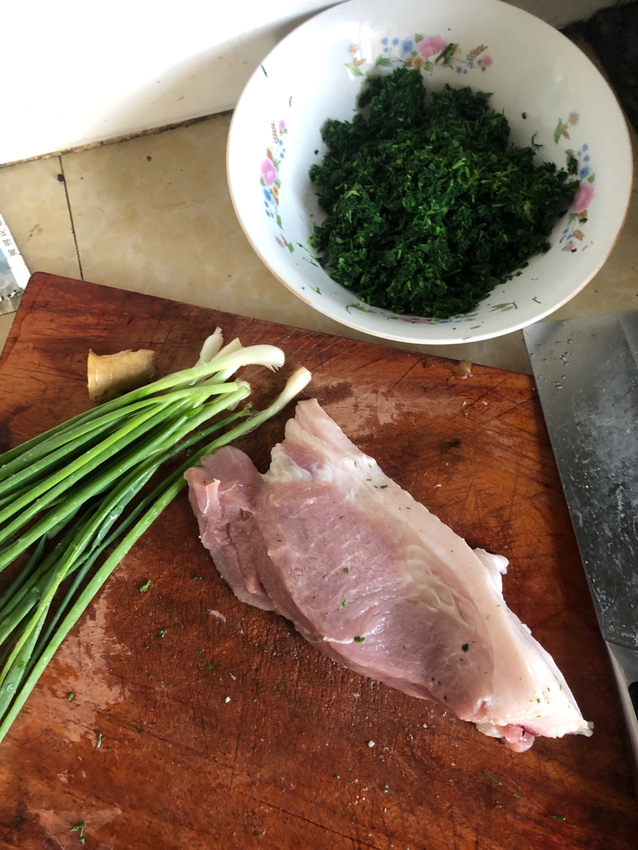 荠菜肉塞油面筋