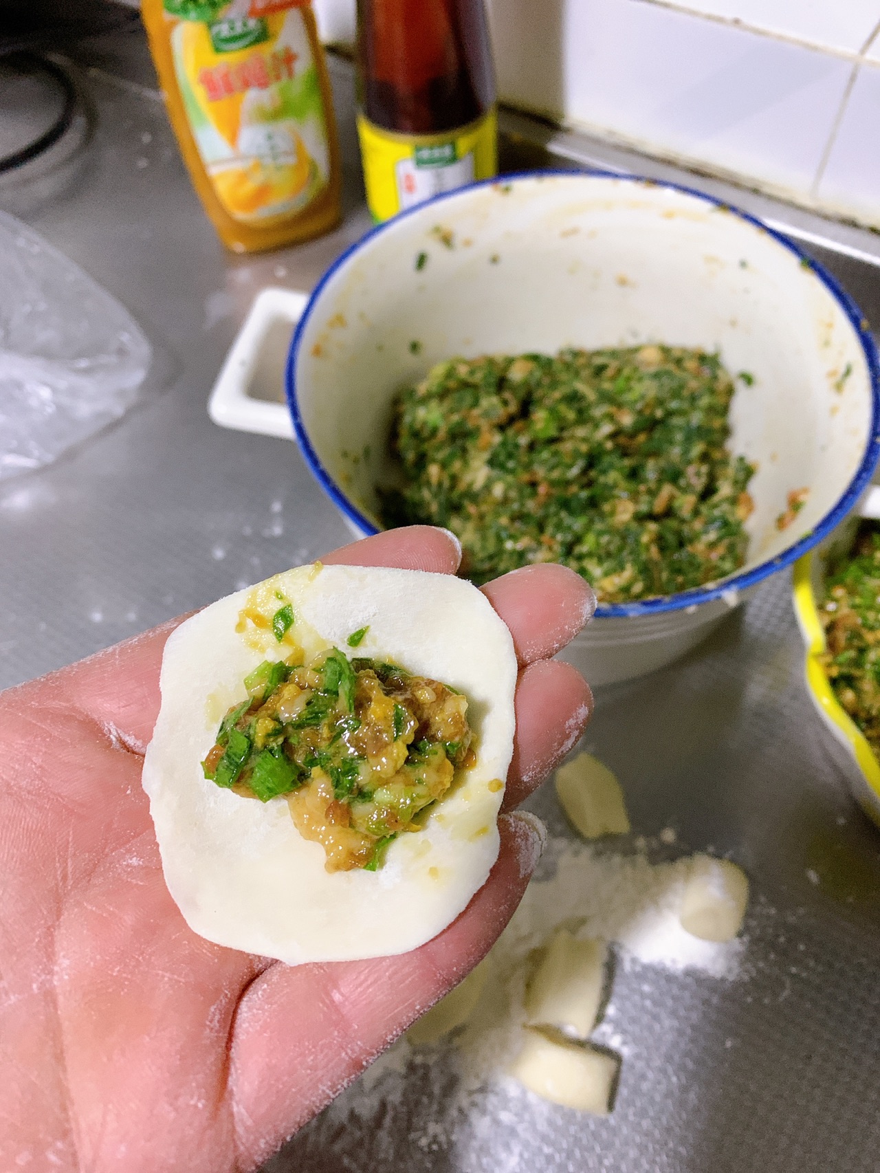 荠菜猪肉馅手工饺子