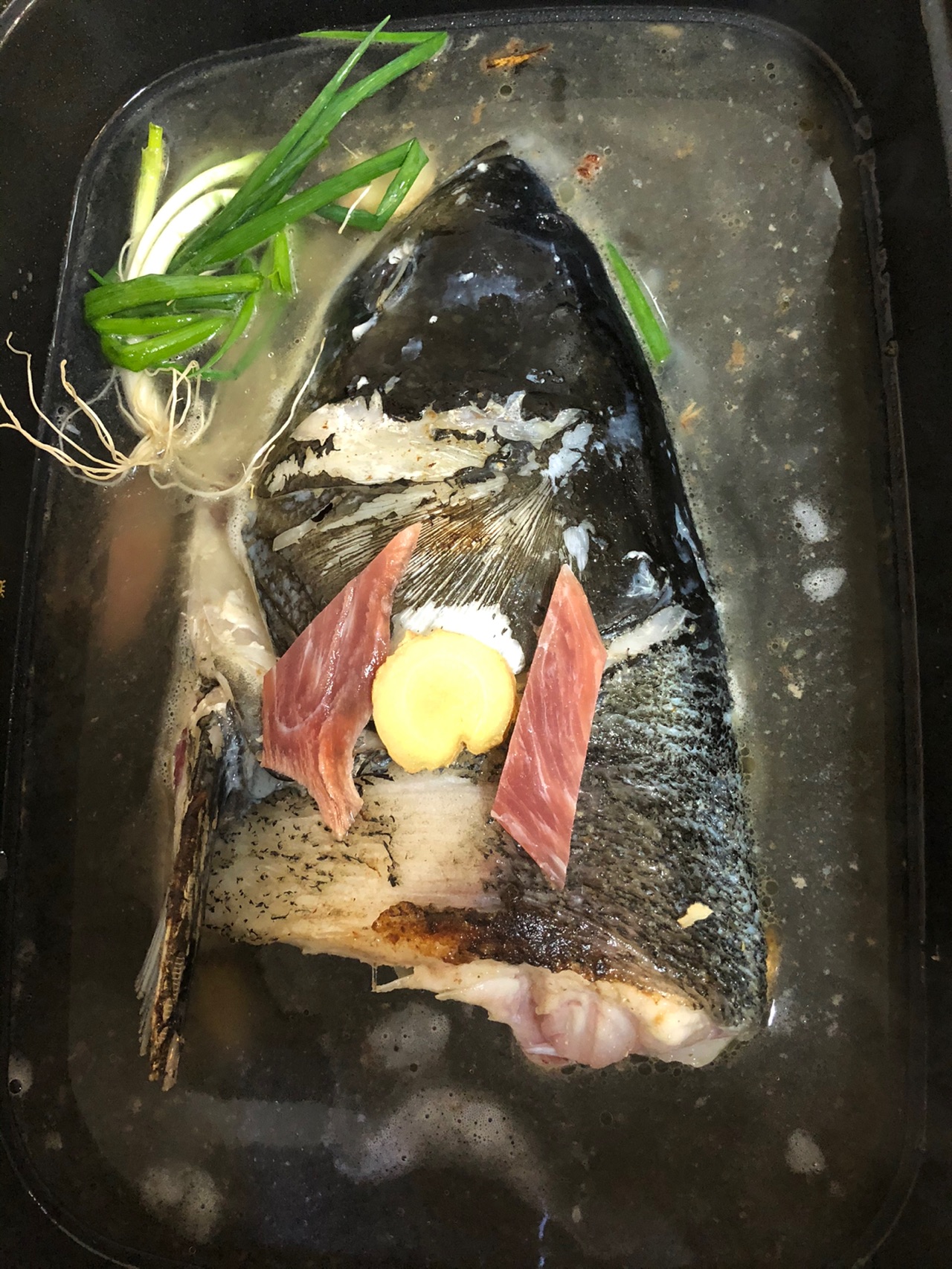 千岛湖鱼头豆腐汤