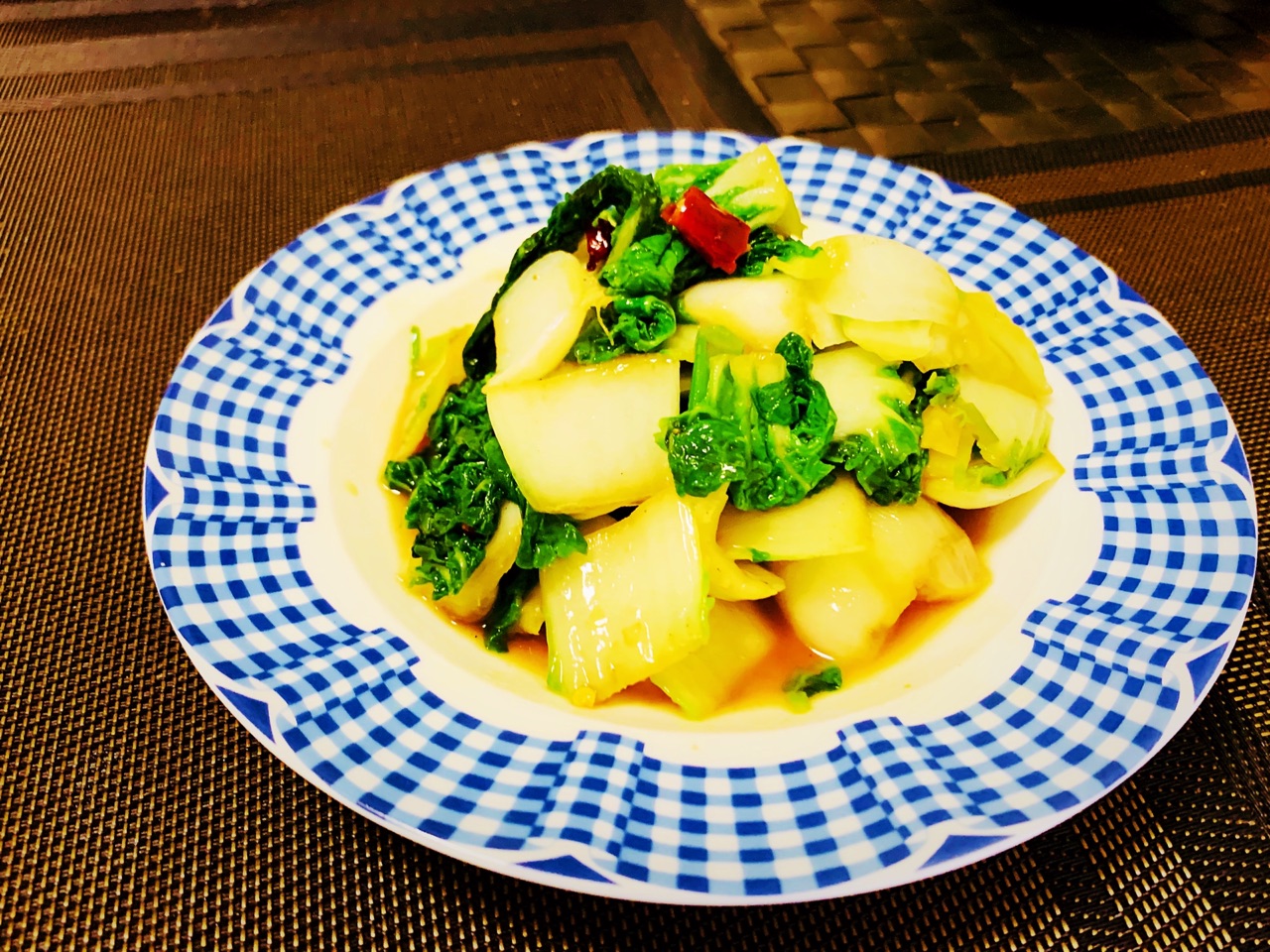 呛炒黄心菜～美味快手菜