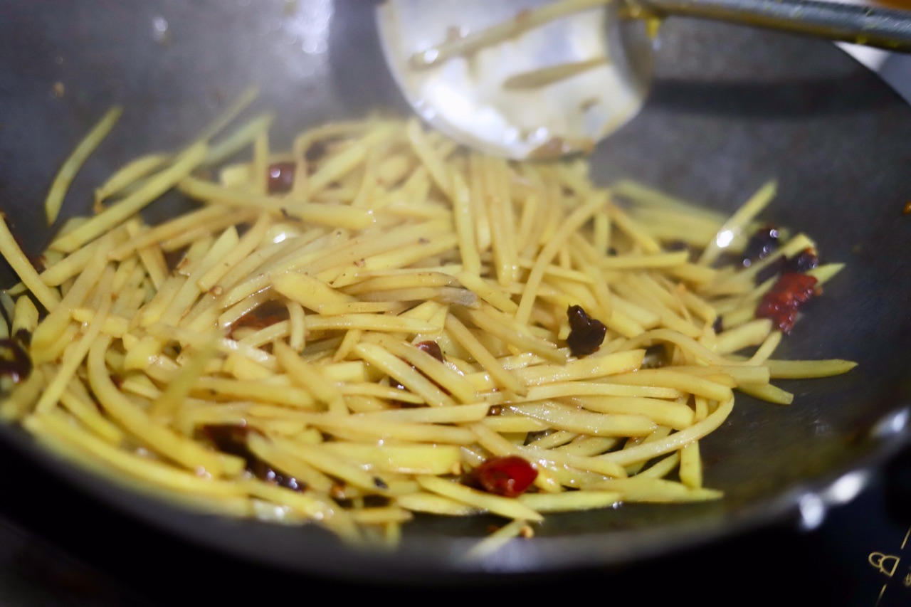 炝炒土豆丝，下饭第一名