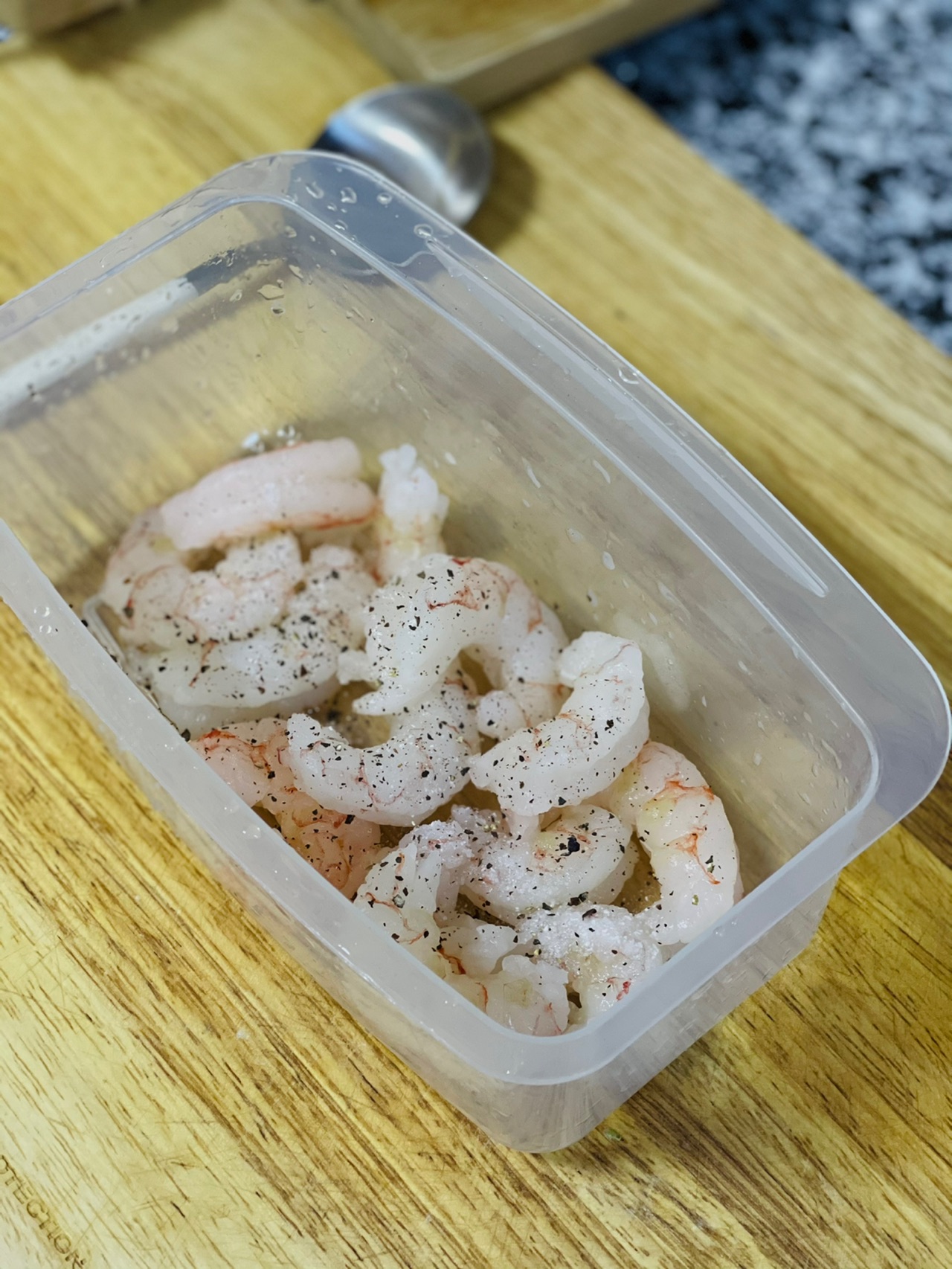 敲好吃的鲜虾意面
