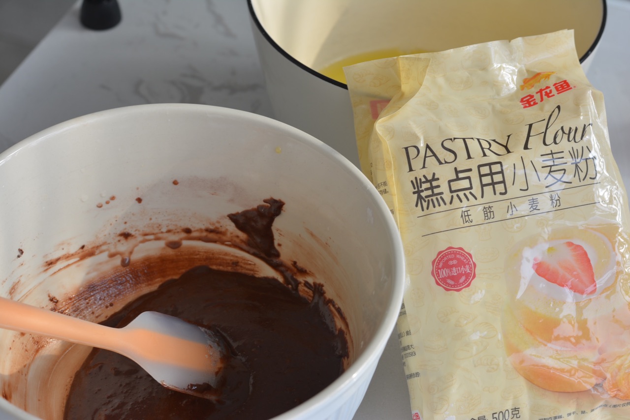 巧克力脆皮蛋糕卷