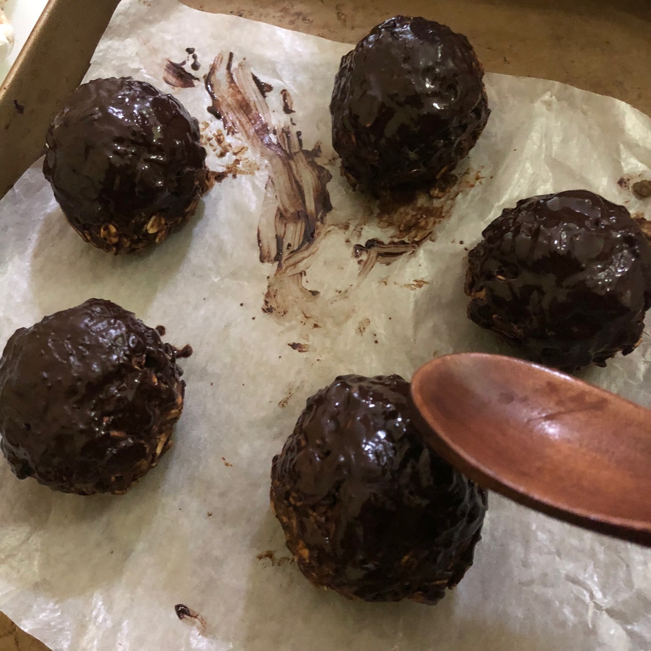 巧克力坚果燕麦能量球