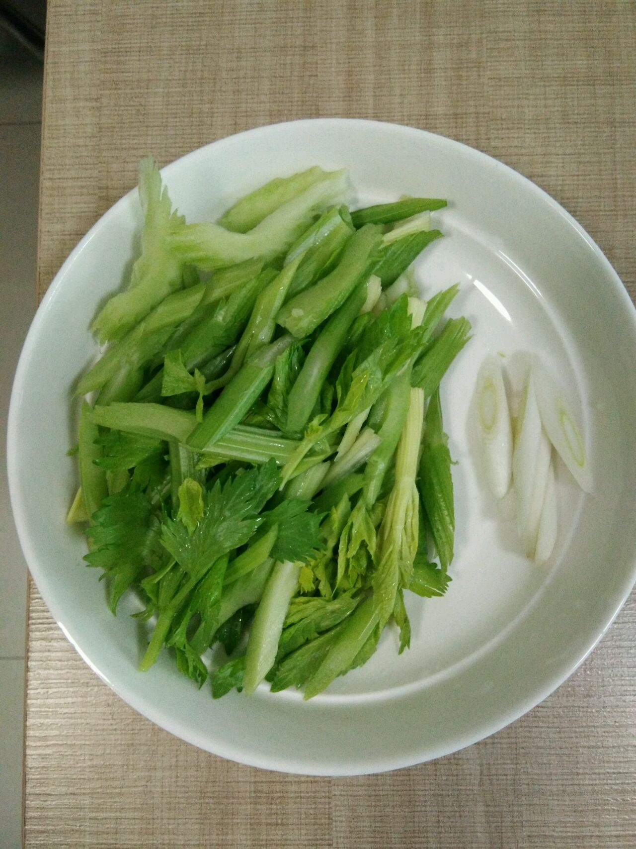 芹菜百合