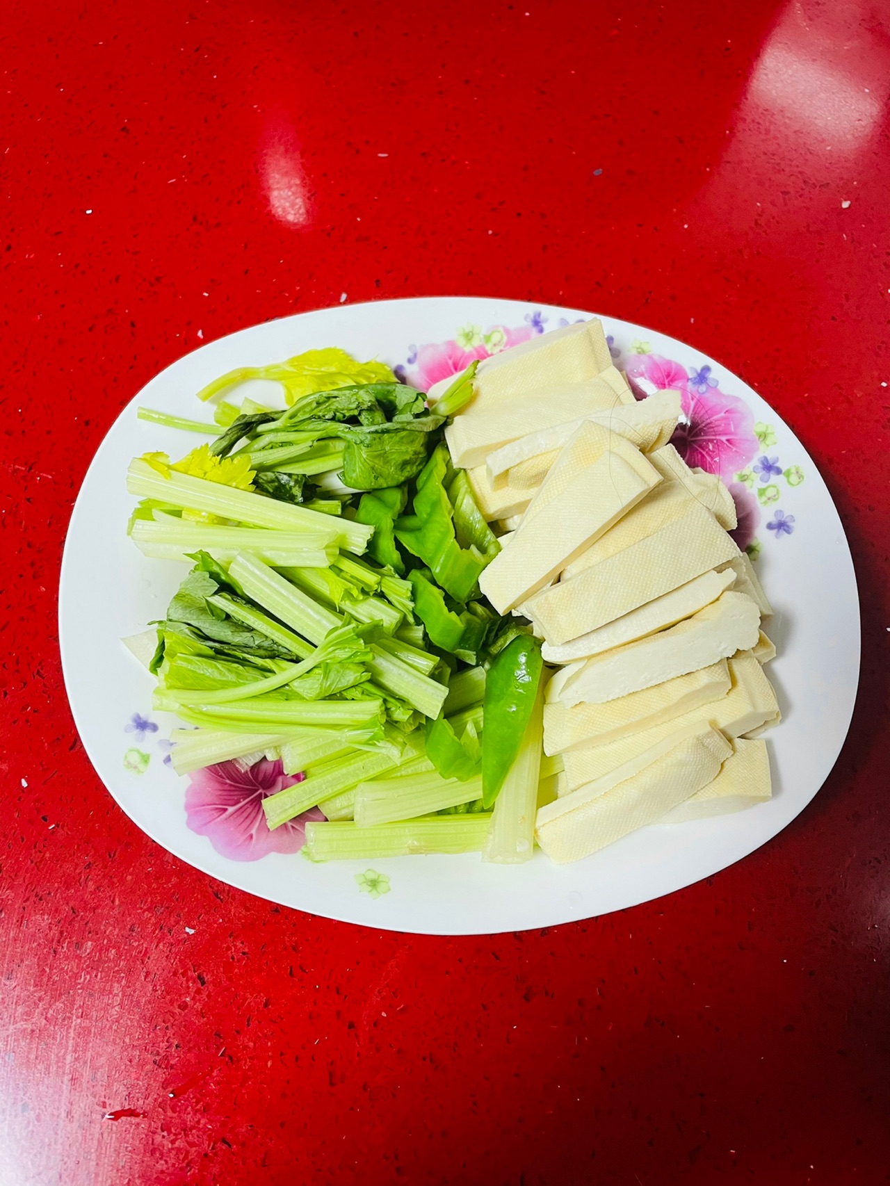 芹菜炒白豆干