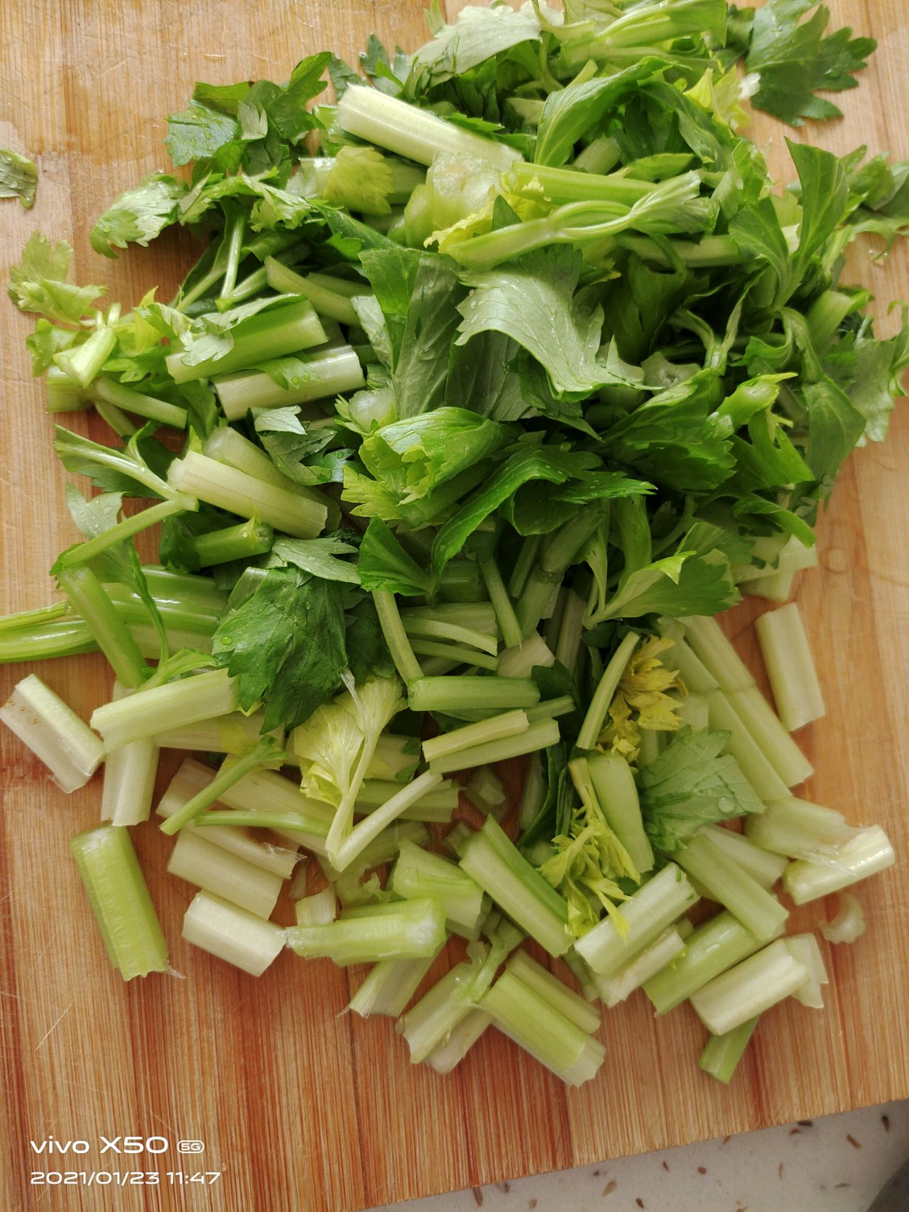 芹菜炒粉条