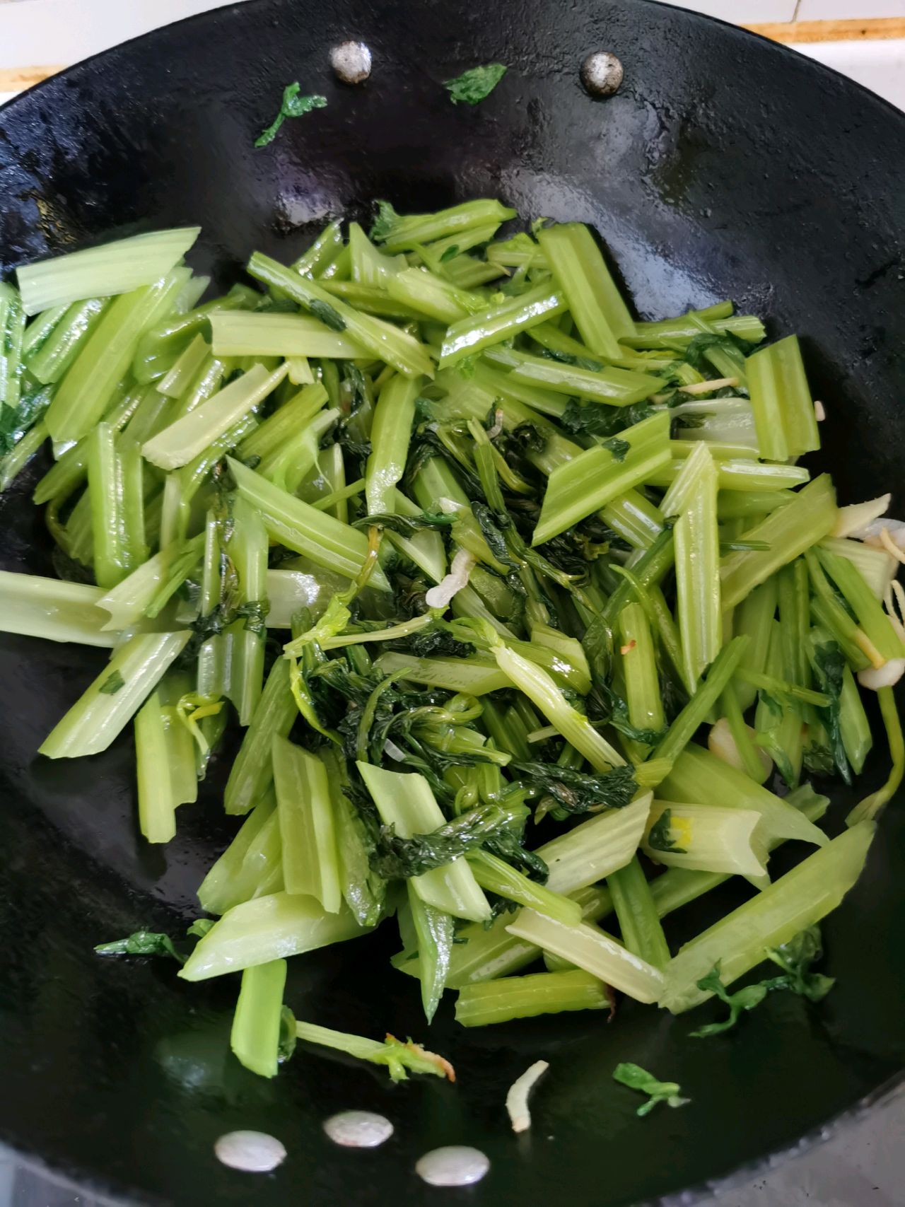 芹菜炒牛里脊