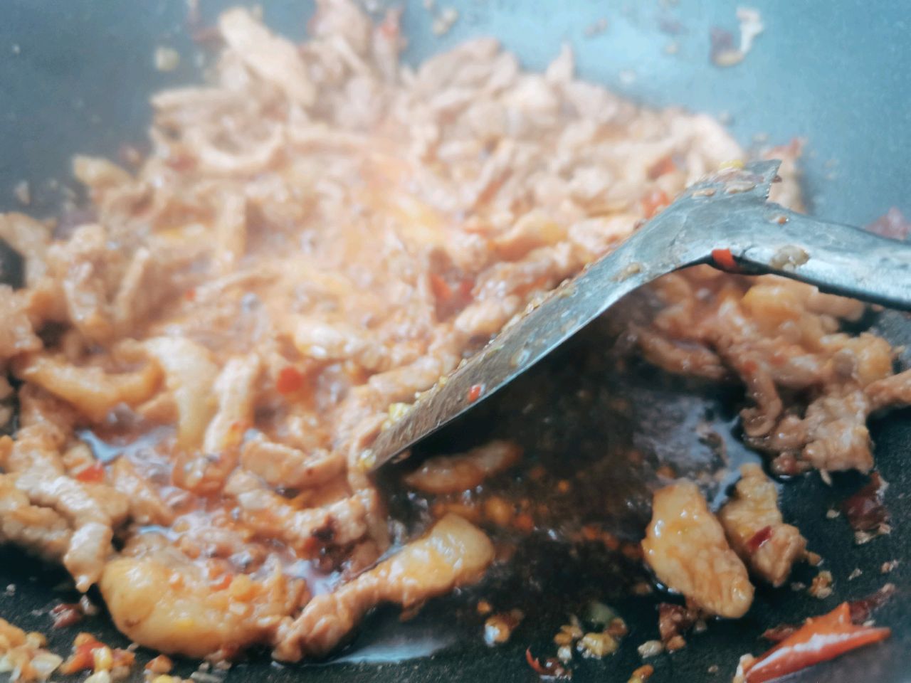 芹菜炒肉
