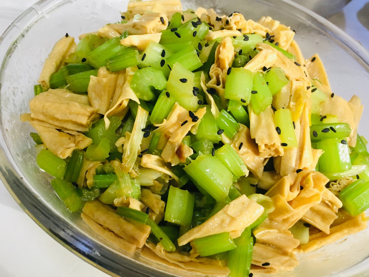 芹菜腐竹小炒