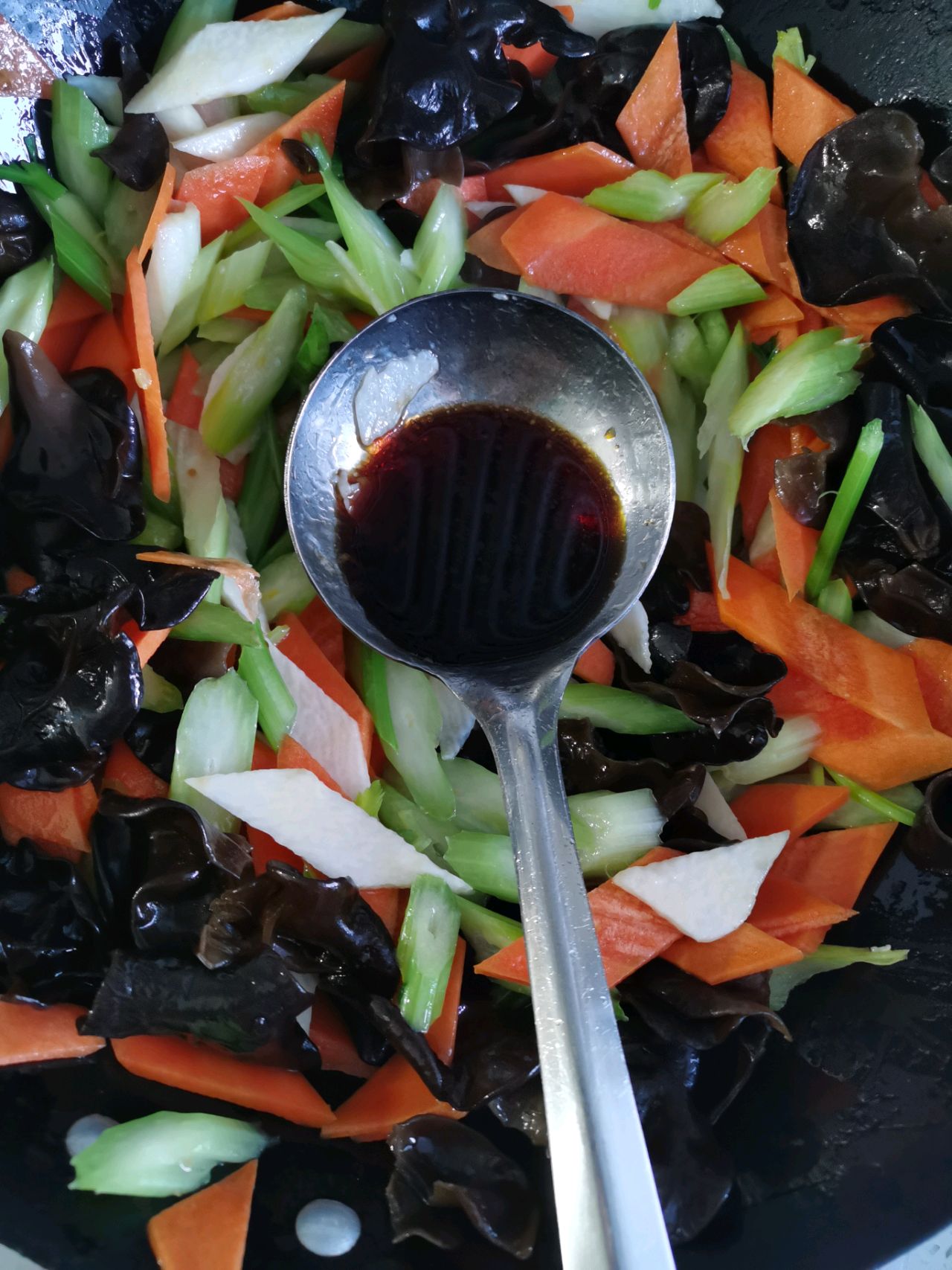 芹菜山药小炒