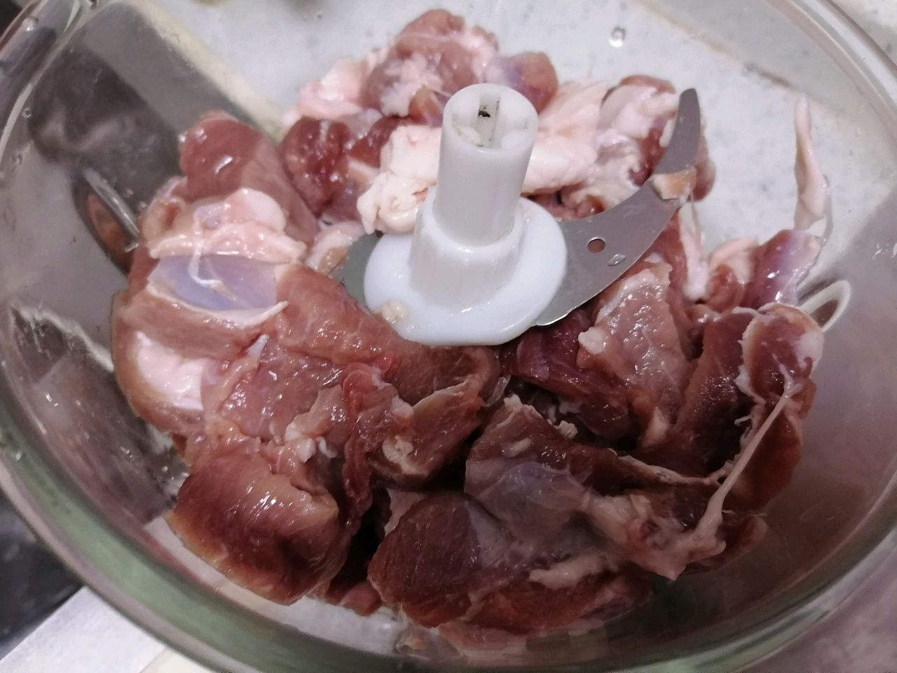 芹菜羊肉发面包子