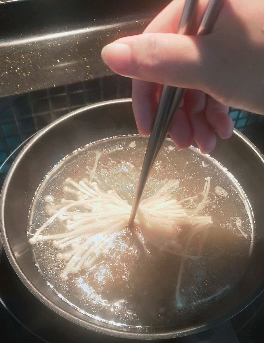 清補波菜拉面汤
