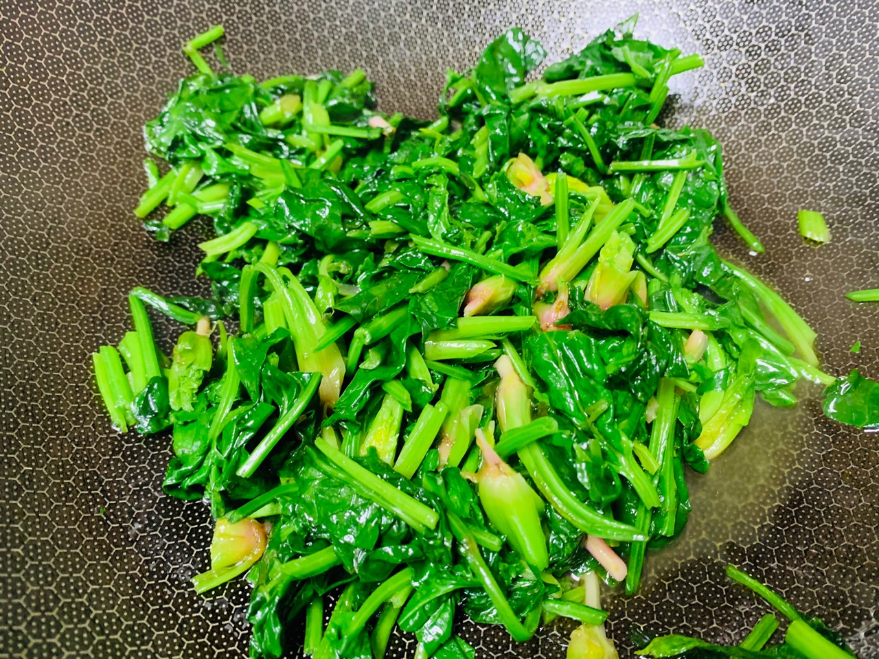 清炒菠菜