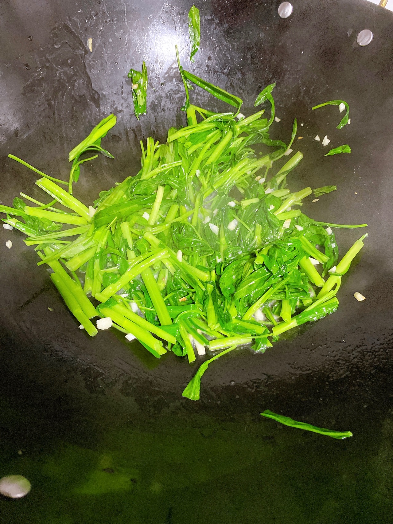 清炒空心菜