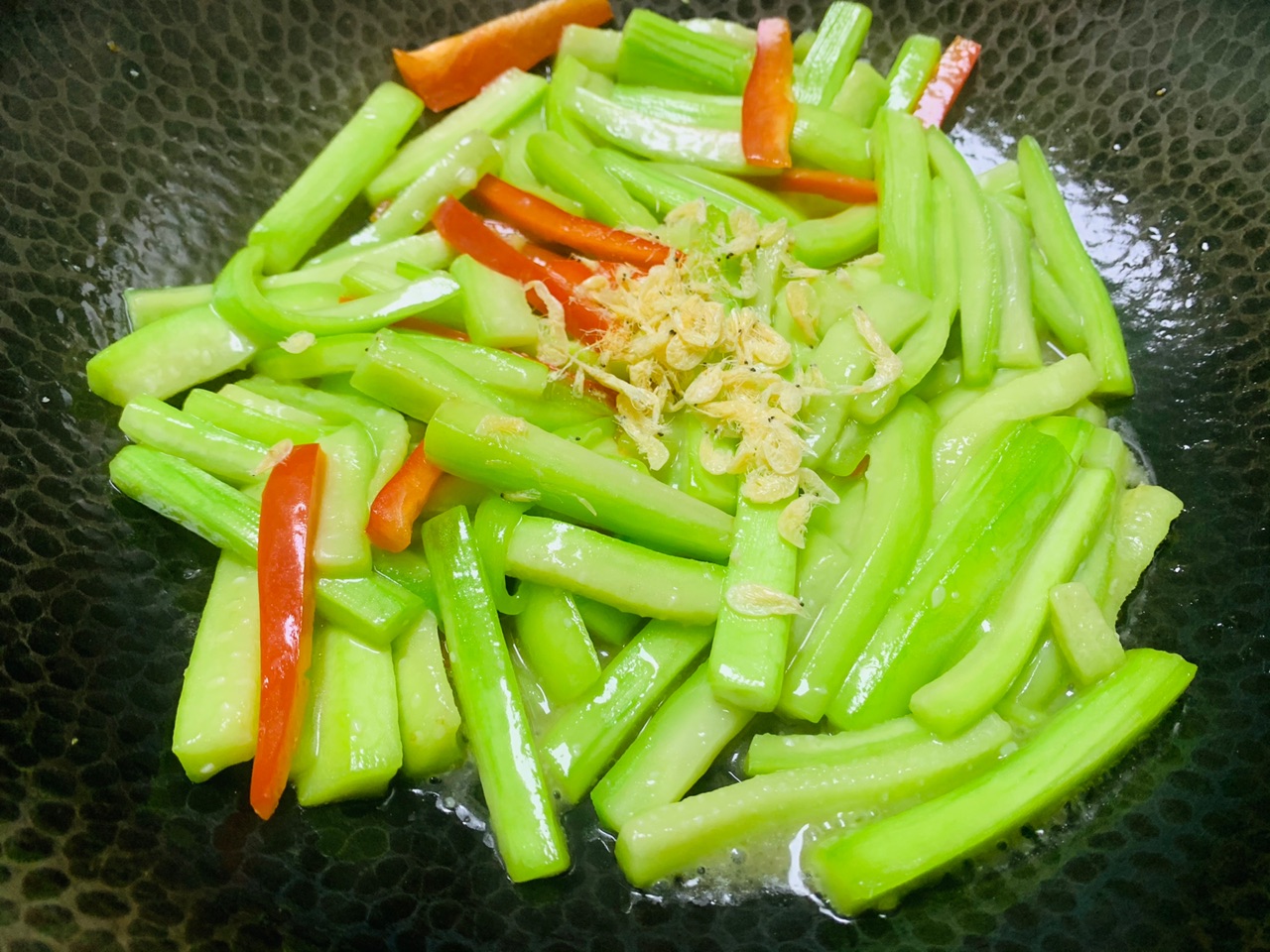 清炒丝瓜虾皮