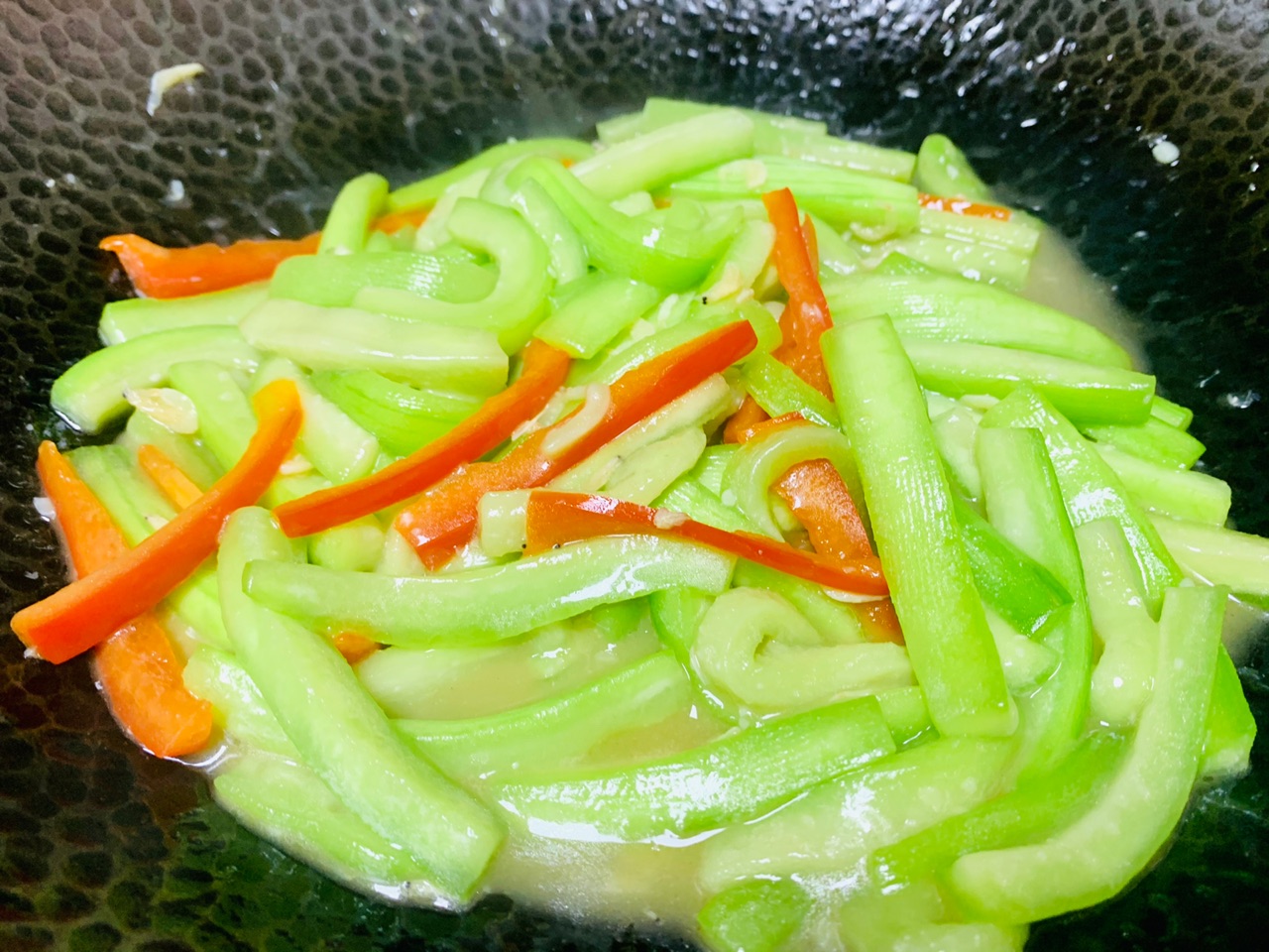 清炒丝瓜虾皮