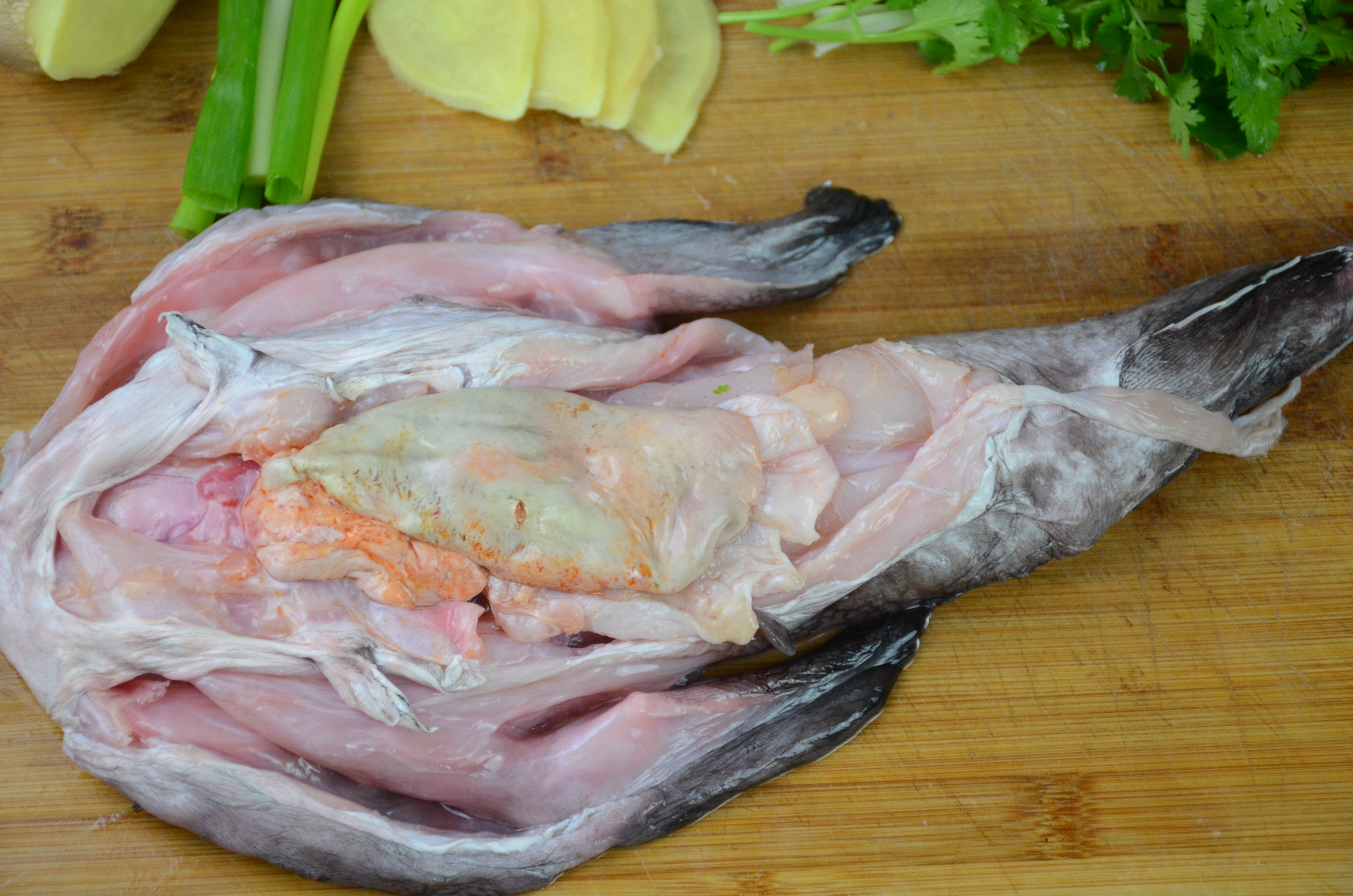 清炖安康鱼豆腐汤