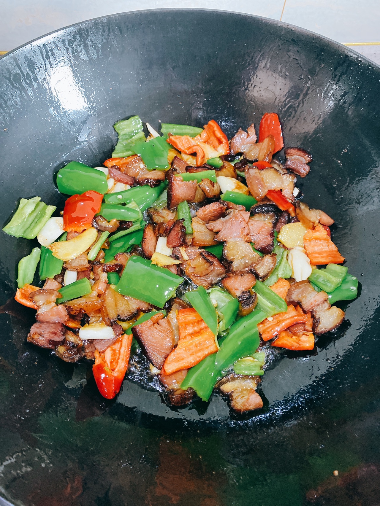 青红椒炒腊肉