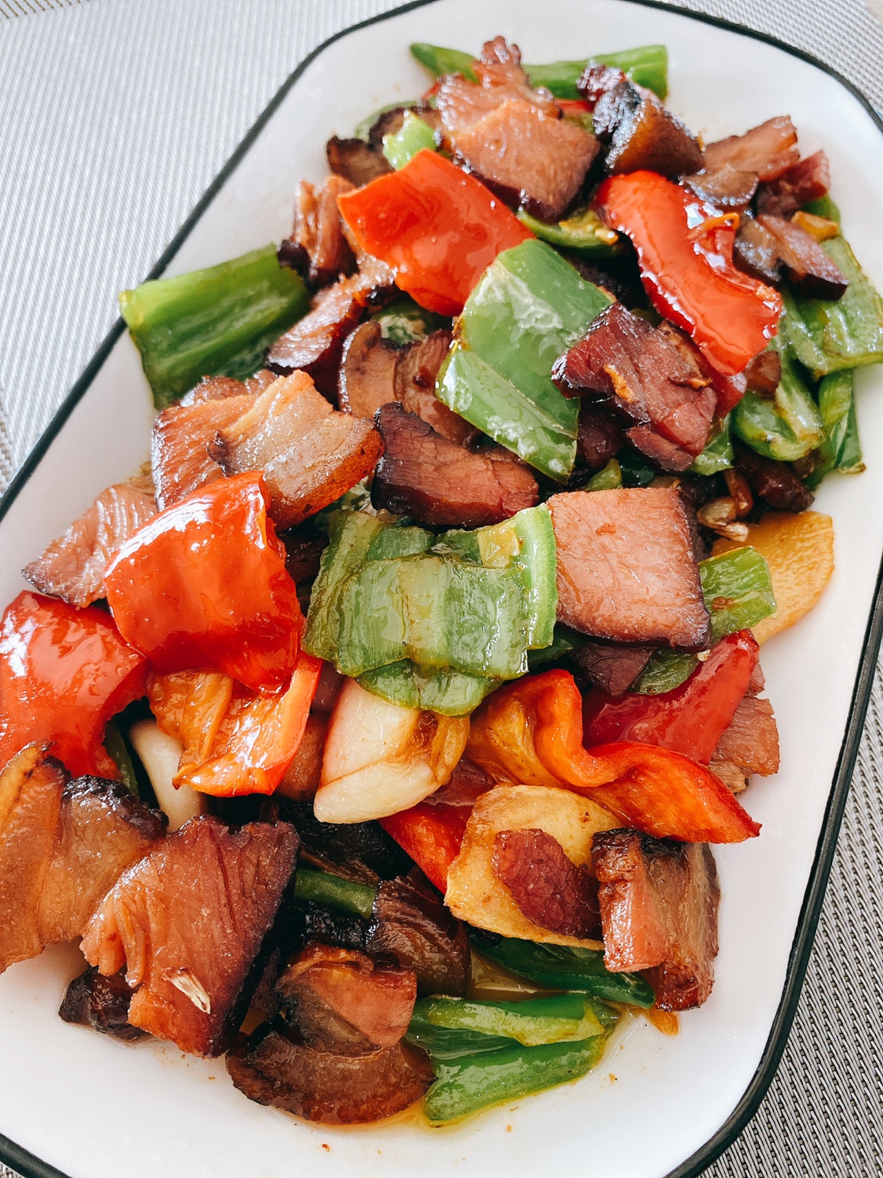 青红椒炒腊肉