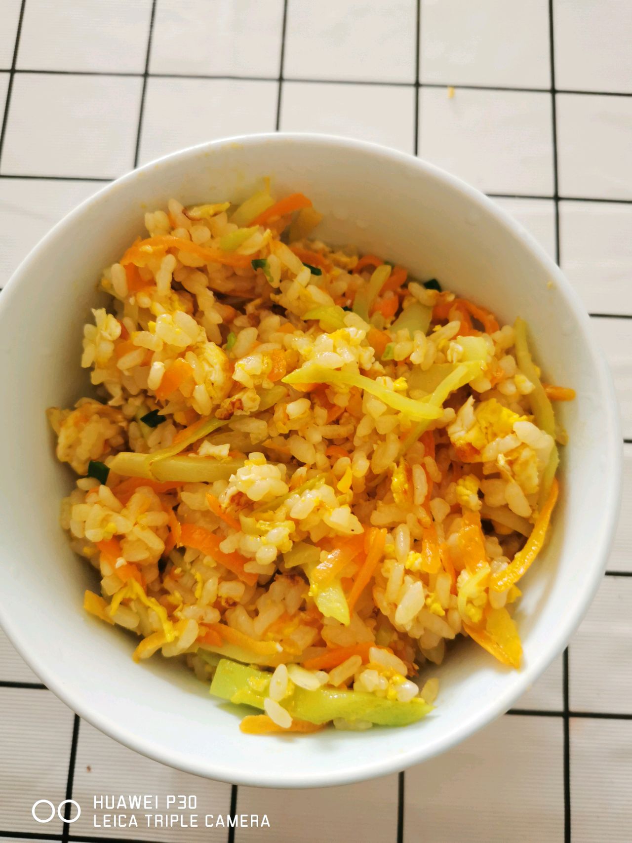 青花胡萝卜蛋炒饭