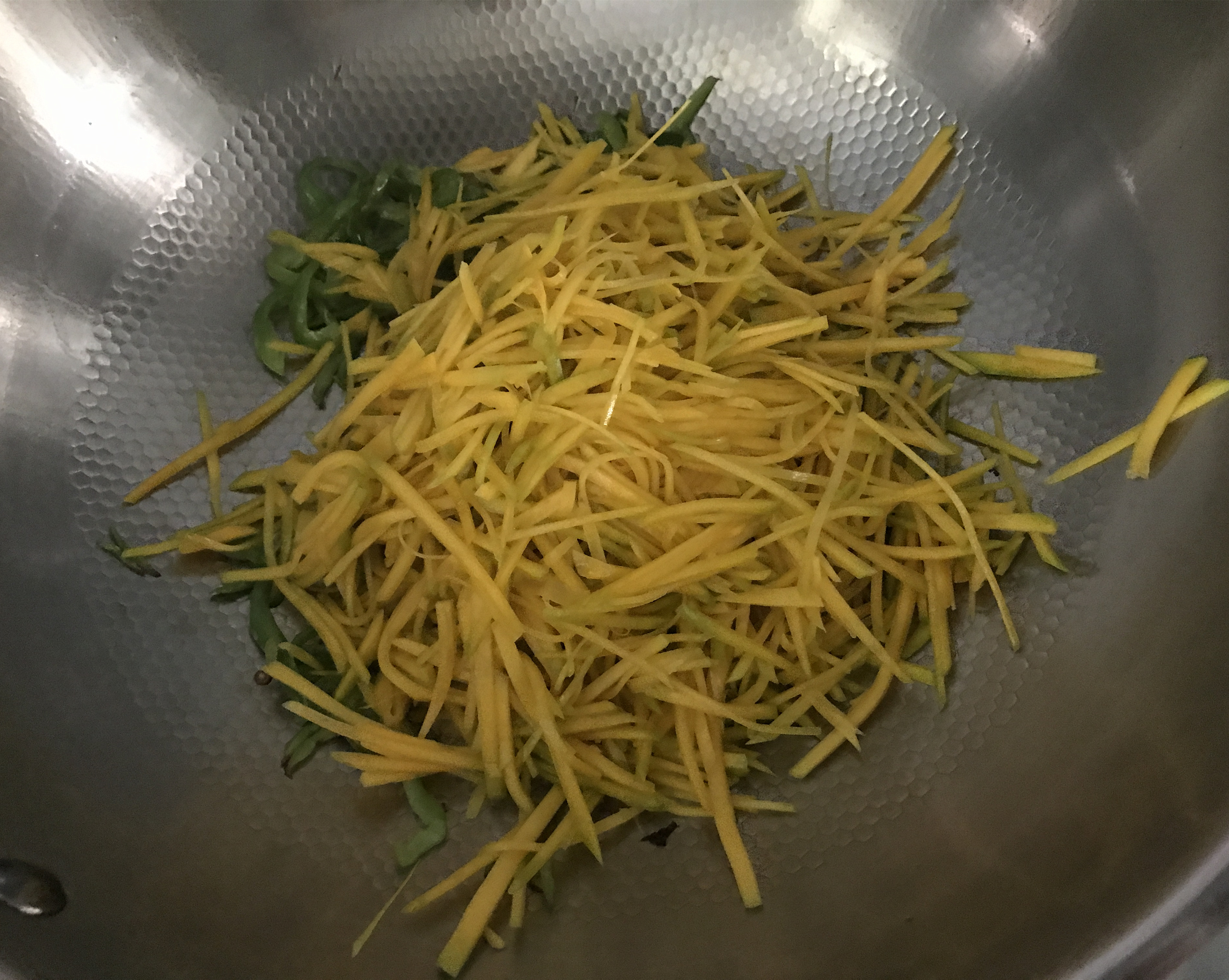 青椒炒贝贝南瓜