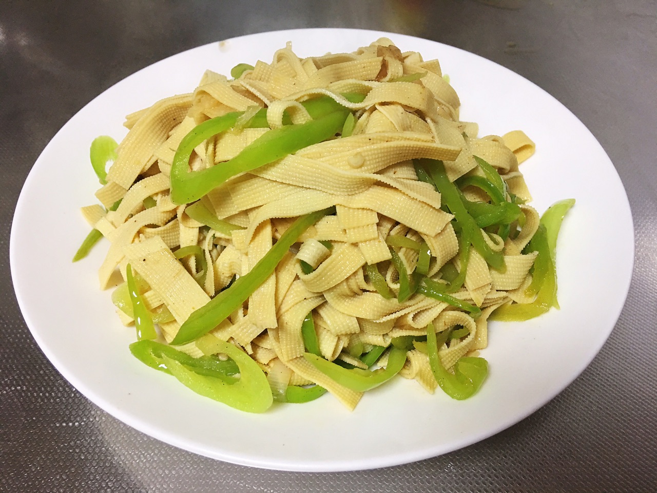 青椒炒豆皮
