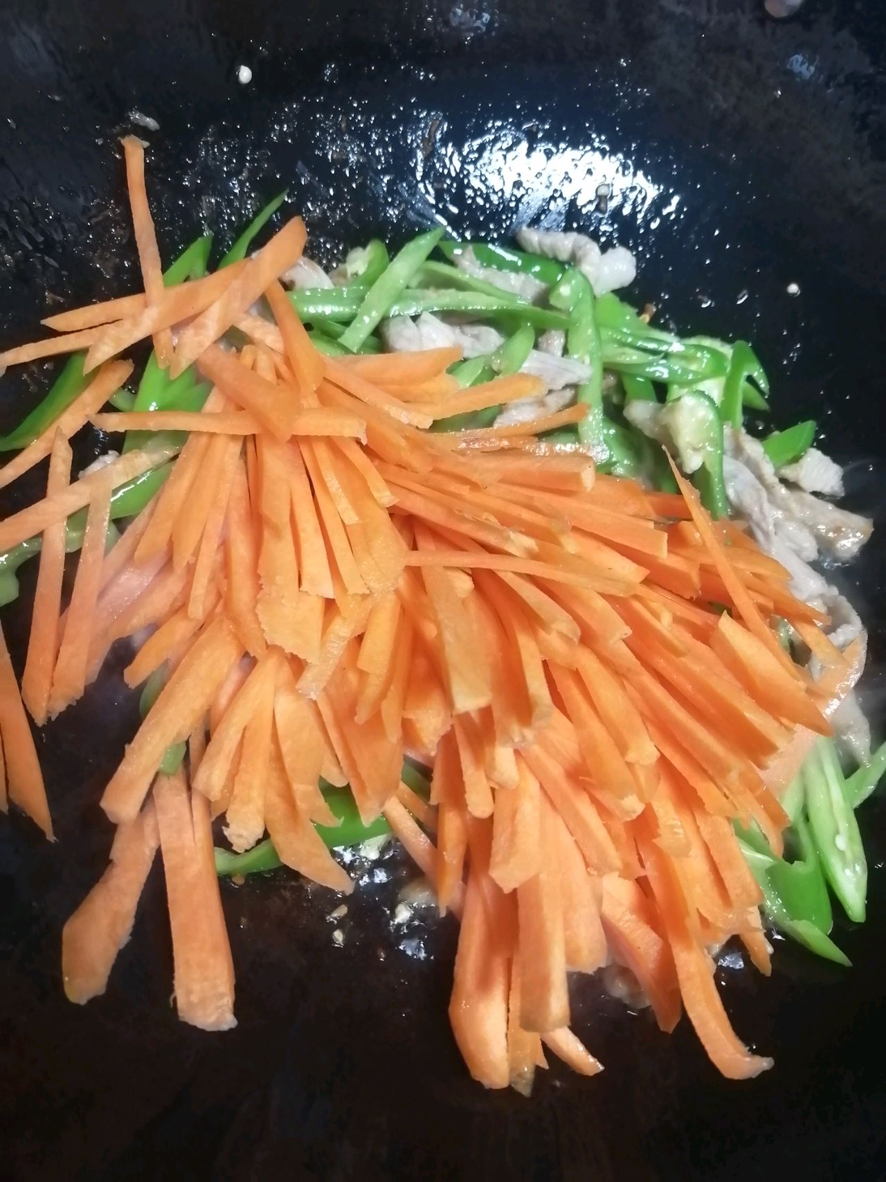 青椒炒胡萝卜