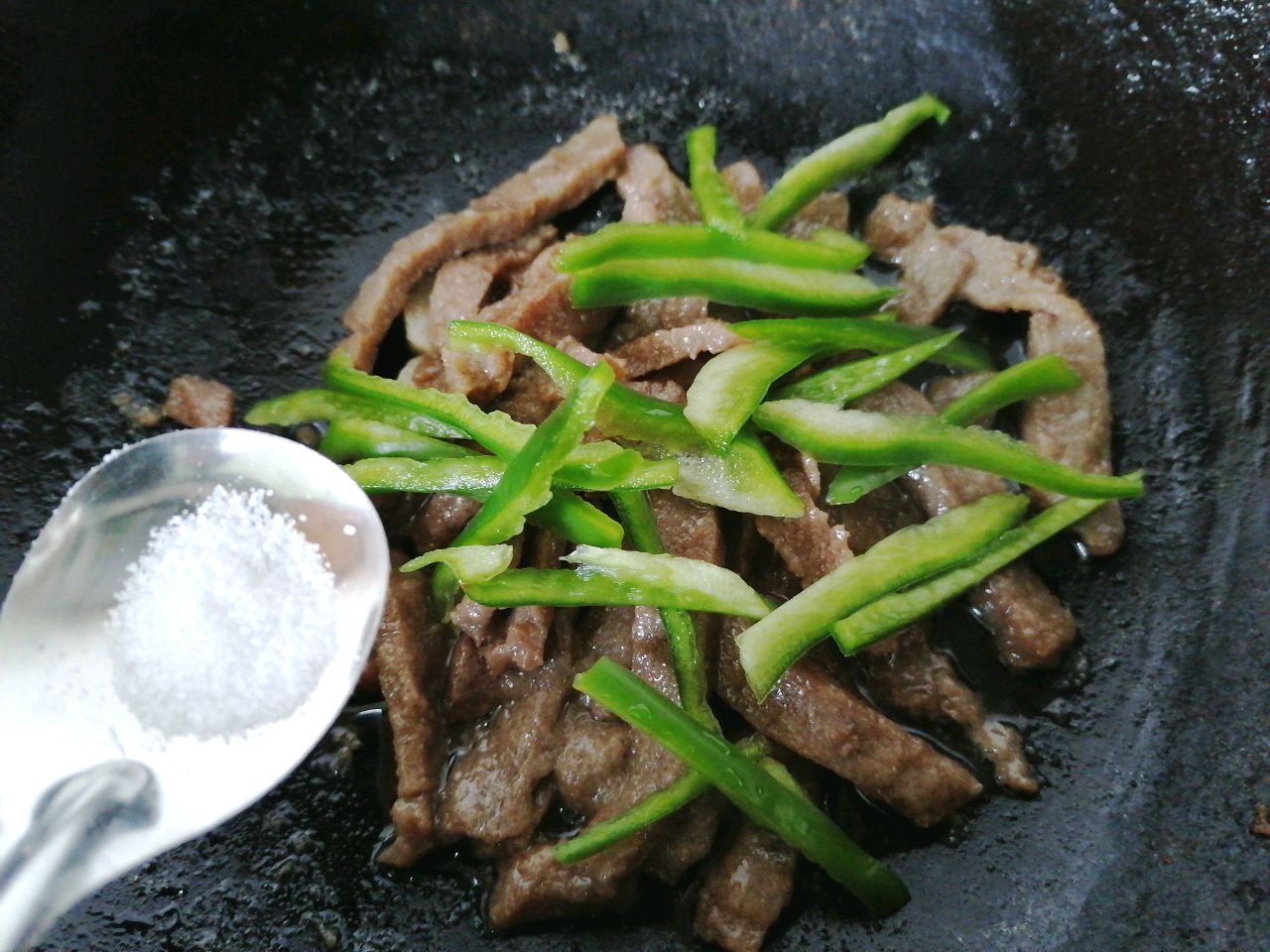青椒炒牛肉