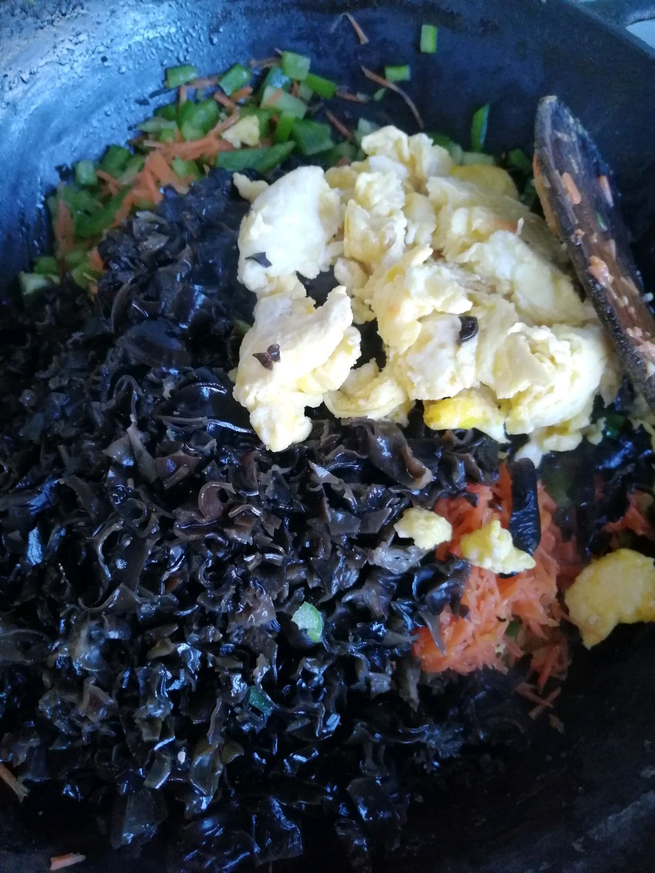 青椒胡萝卜馅蒸饺