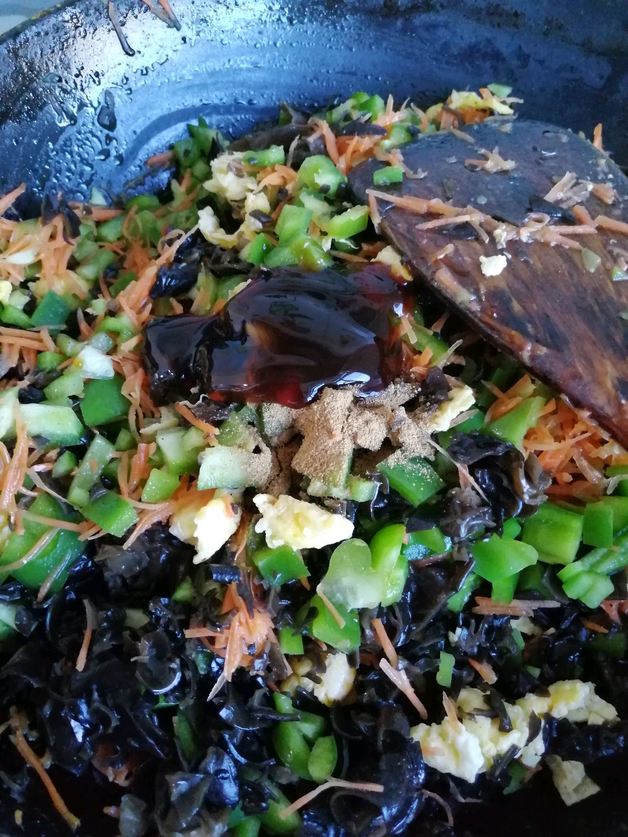青椒胡萝卜馅蒸饺