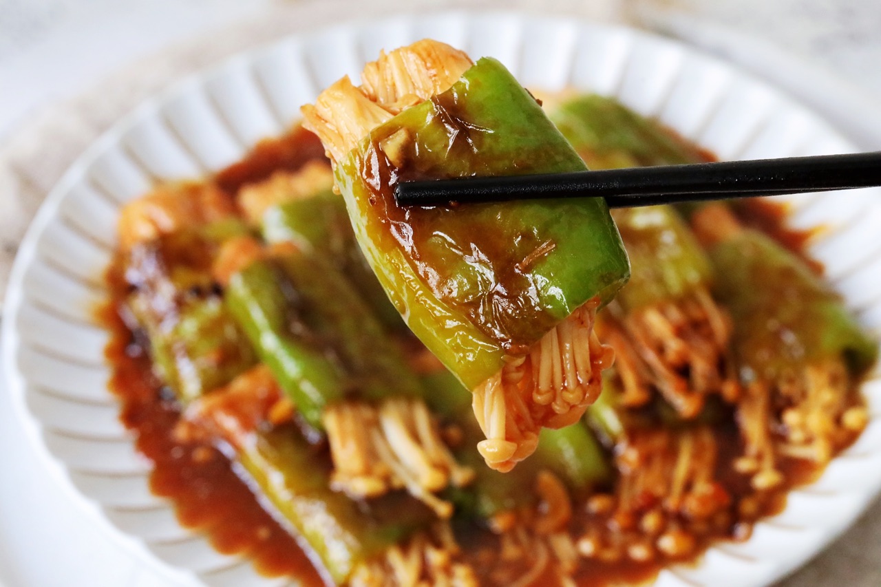 青椒金针菇