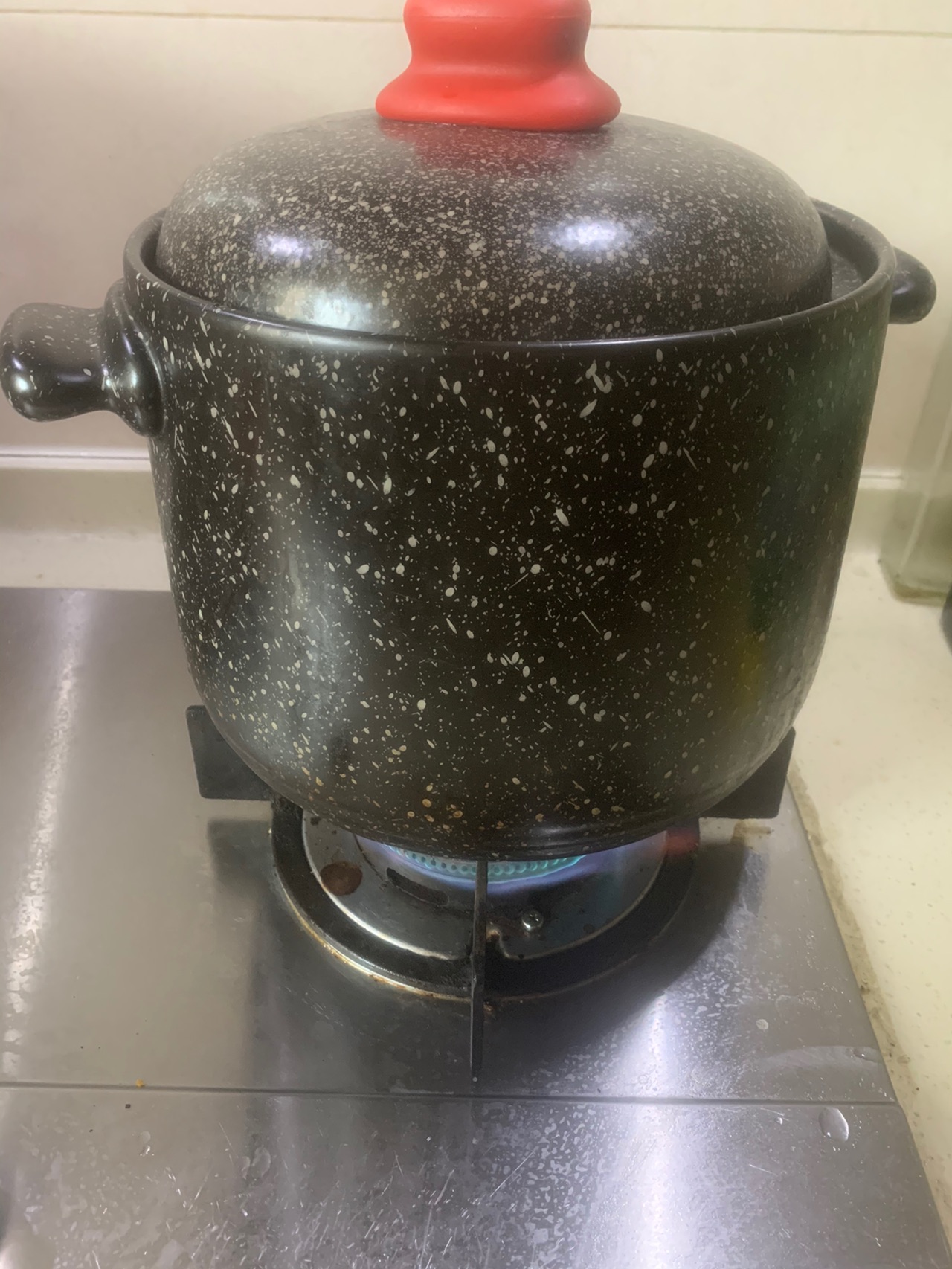 青榄石槲鲍鱼骨头汤