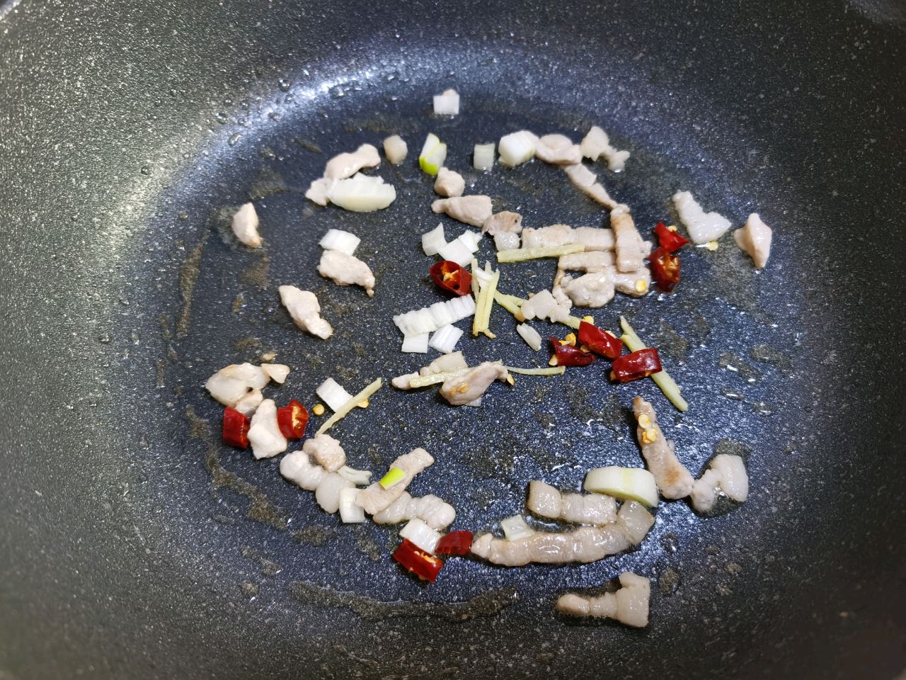 清热败火，纤体瘦身的家常小炒