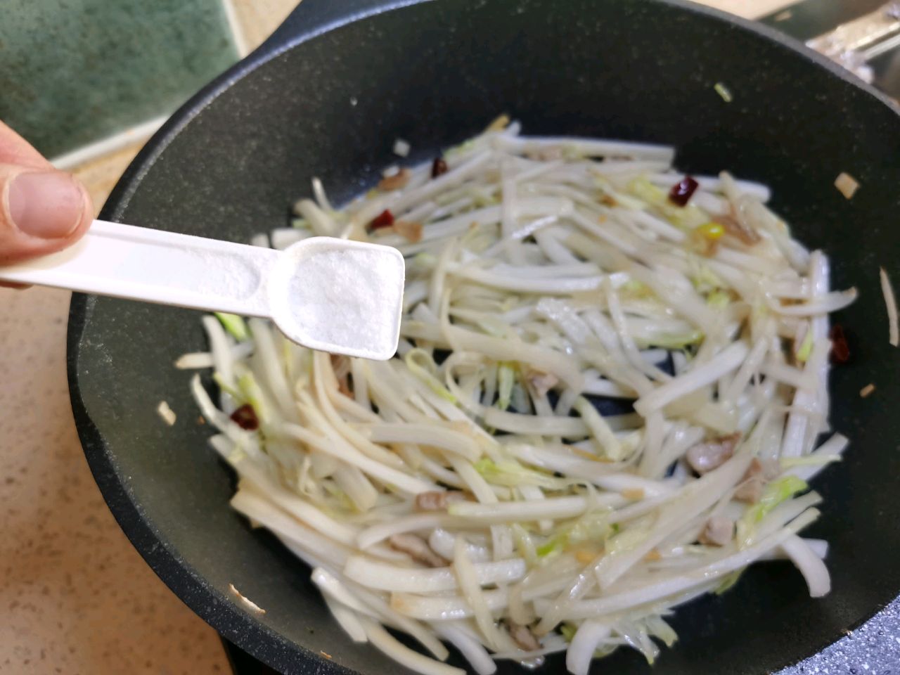 清热败火，纤体瘦身的家常小炒