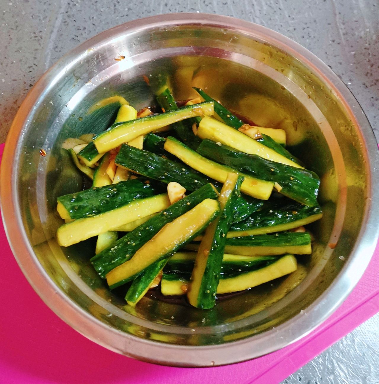 清爽黄瓜条