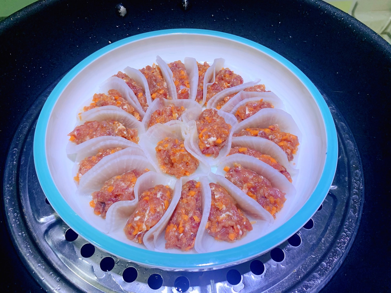 清香爽口的萝卜夹肉