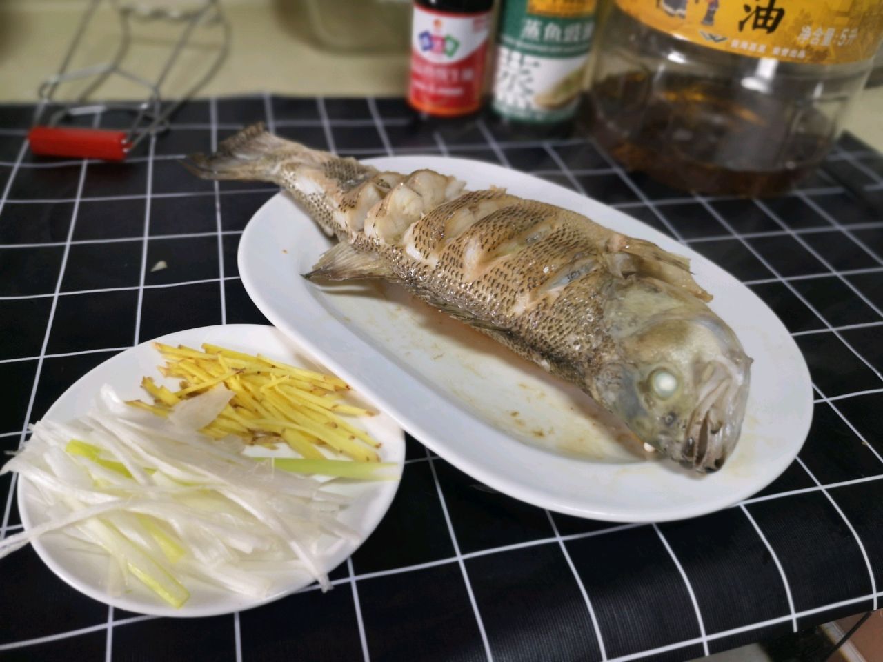 清真鲈鱼