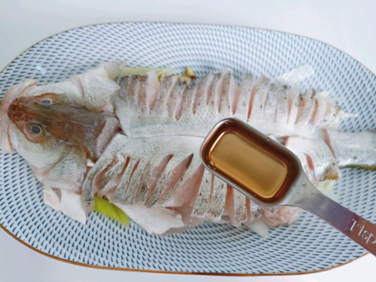 清蒸海鲈鱼