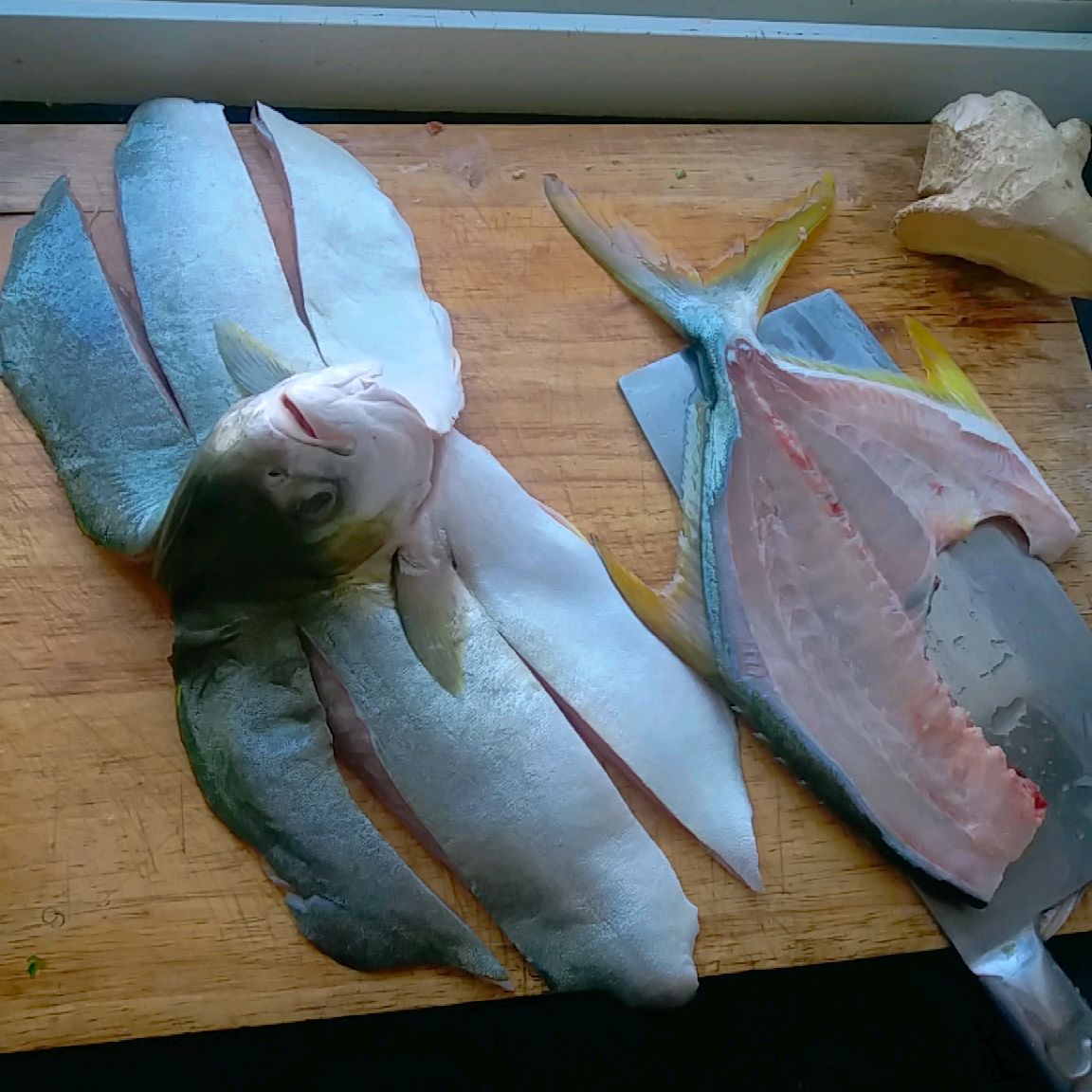 清蒸金鲳鱼