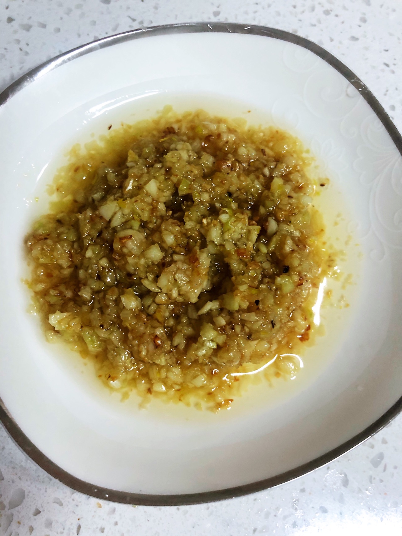 清蒸蒜蓉鲍鱼