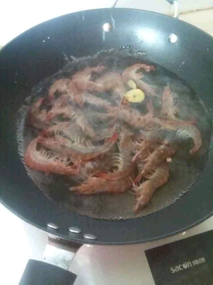 清煮河虾