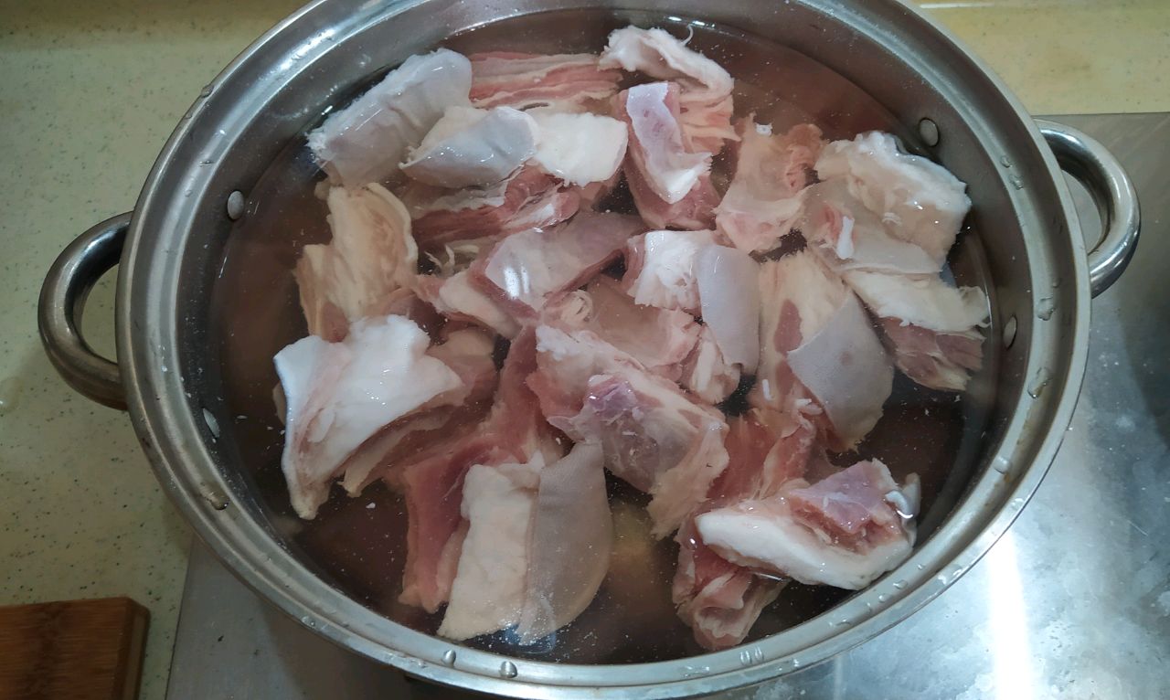 秋冬暖身滋补焖羊肉