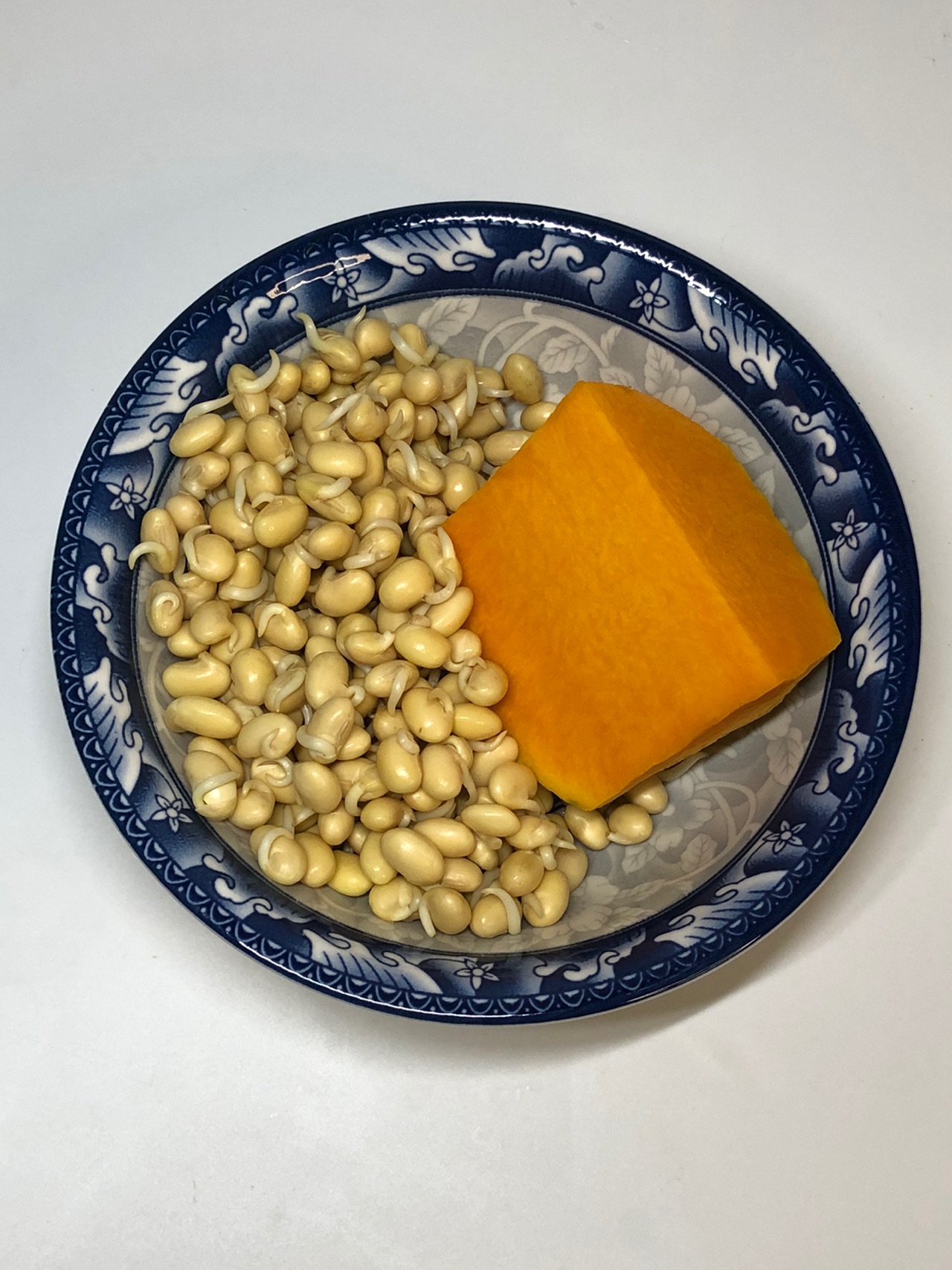 秋冬暖饮｜黄豆嘴南瓜豆浆 米博