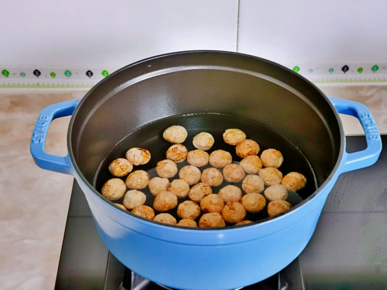 秋冬滋补&板栗松茸鸡汤