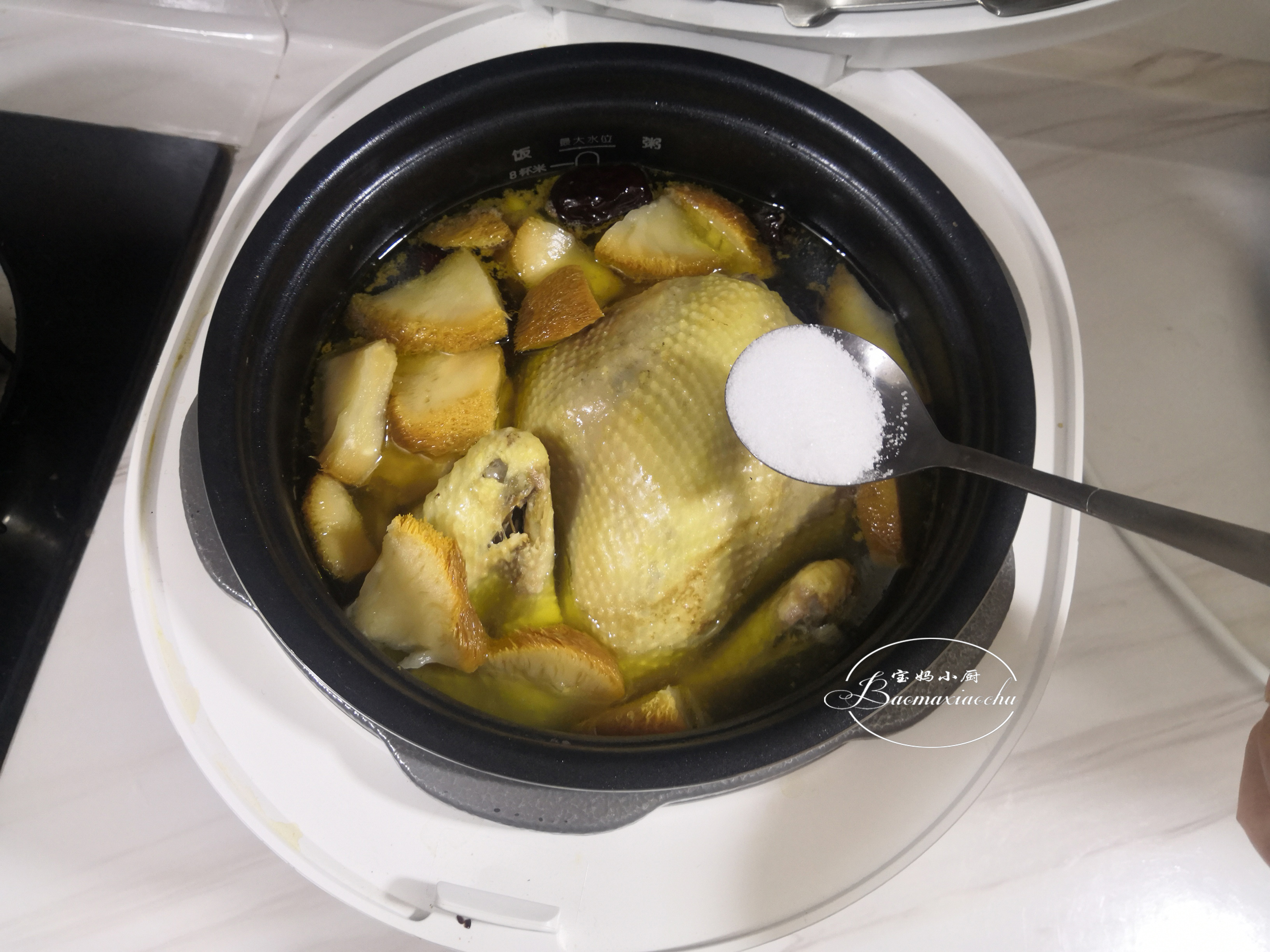 秋冬滋补暖身~猴头菇炖鸡汤
