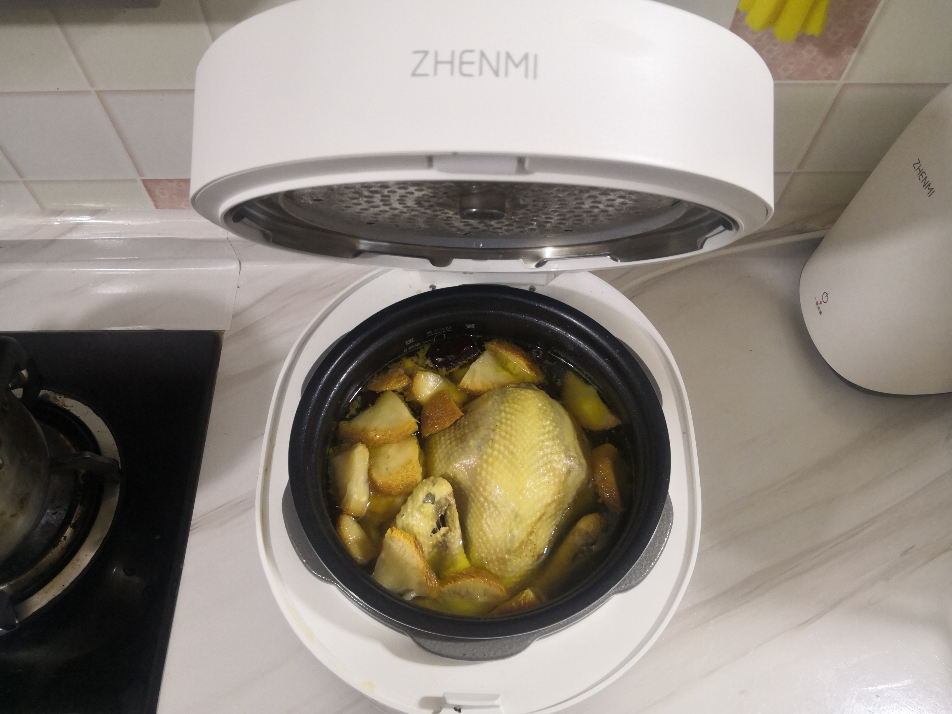 秋冬滋补暖身~猴头菇炖鸡汤
